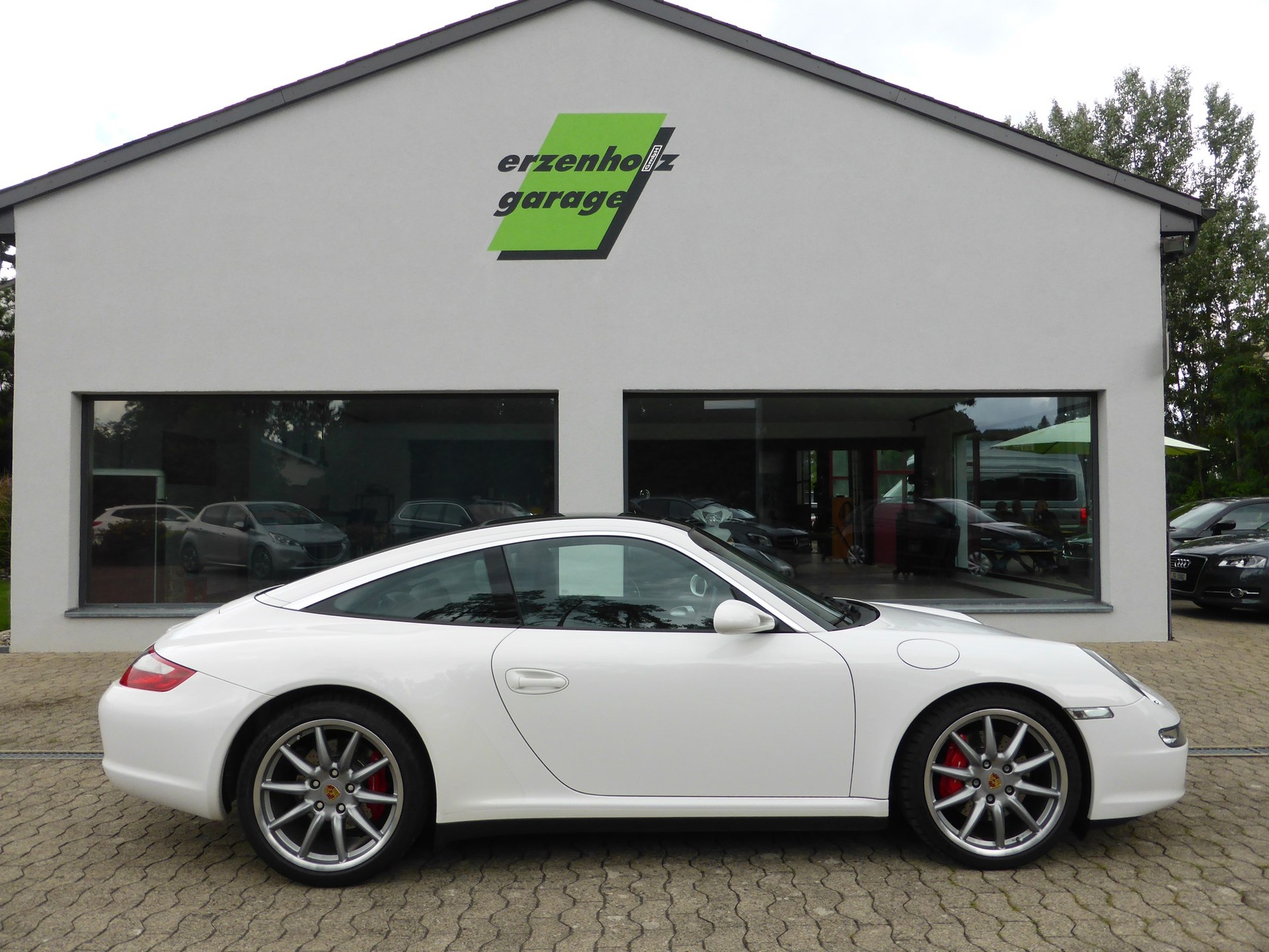 PORSCHE 911 Targa 4S-image-4