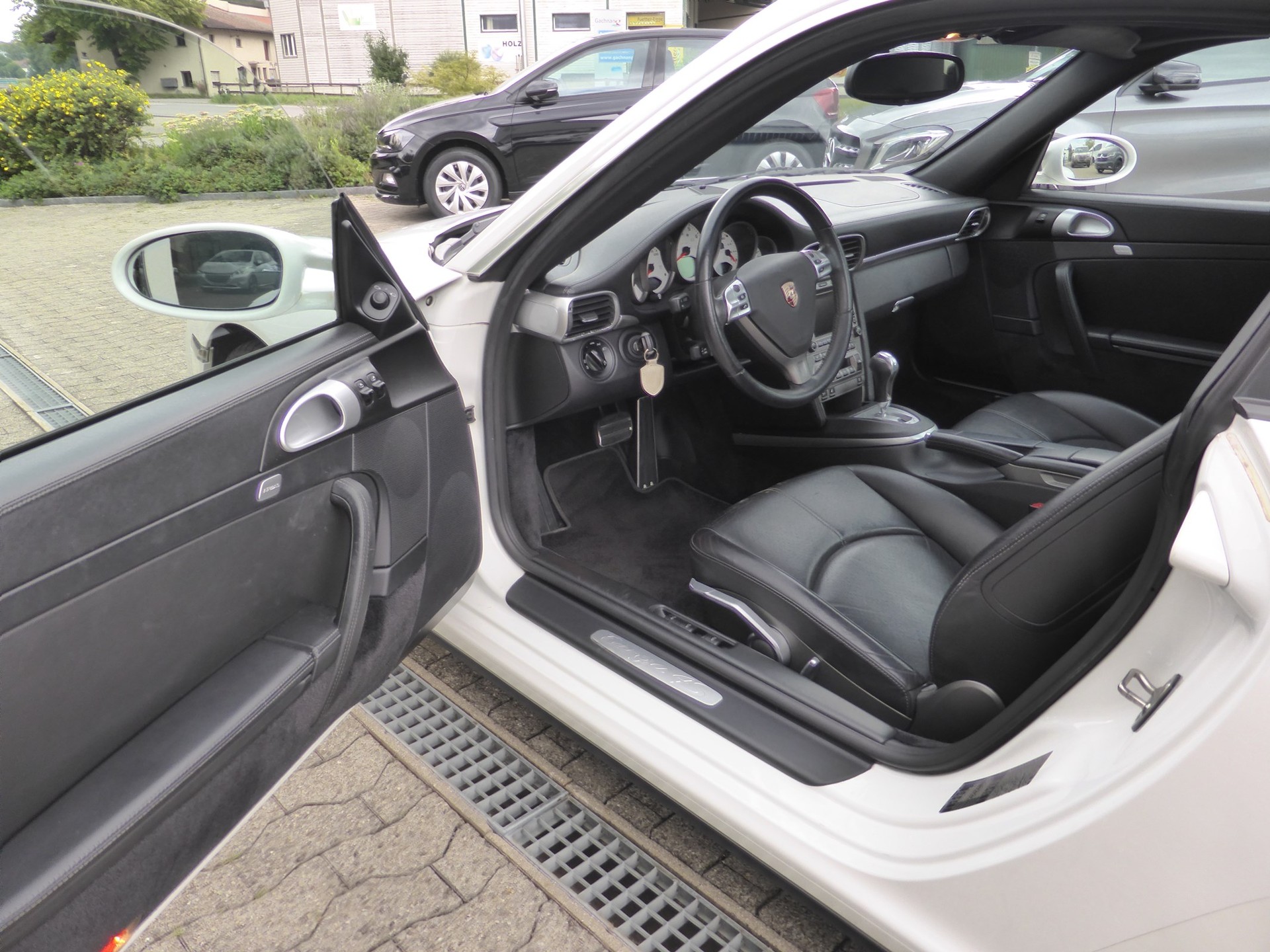 PORSCHE 911 Targa 4S-image-9