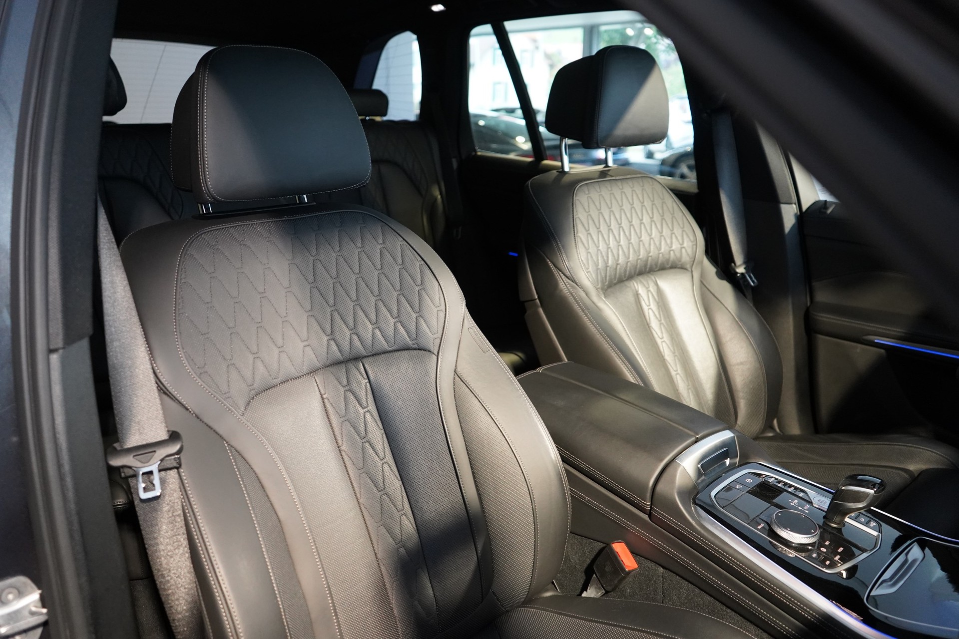 BMW X5 xDrive M50i / CH-Fahrzeug-image-7