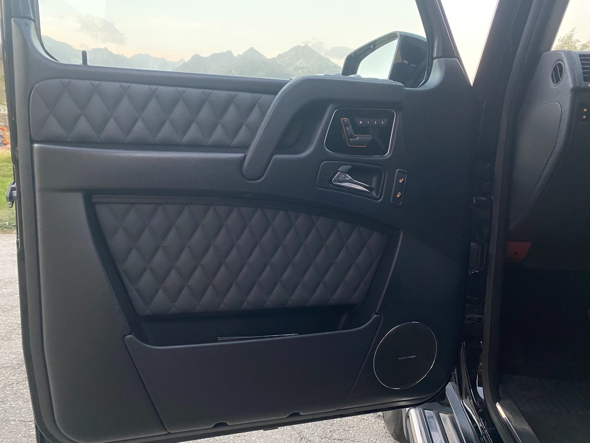 MERCEDES-BENZ G 350 BlueTEC 7G-Tronic-image-6