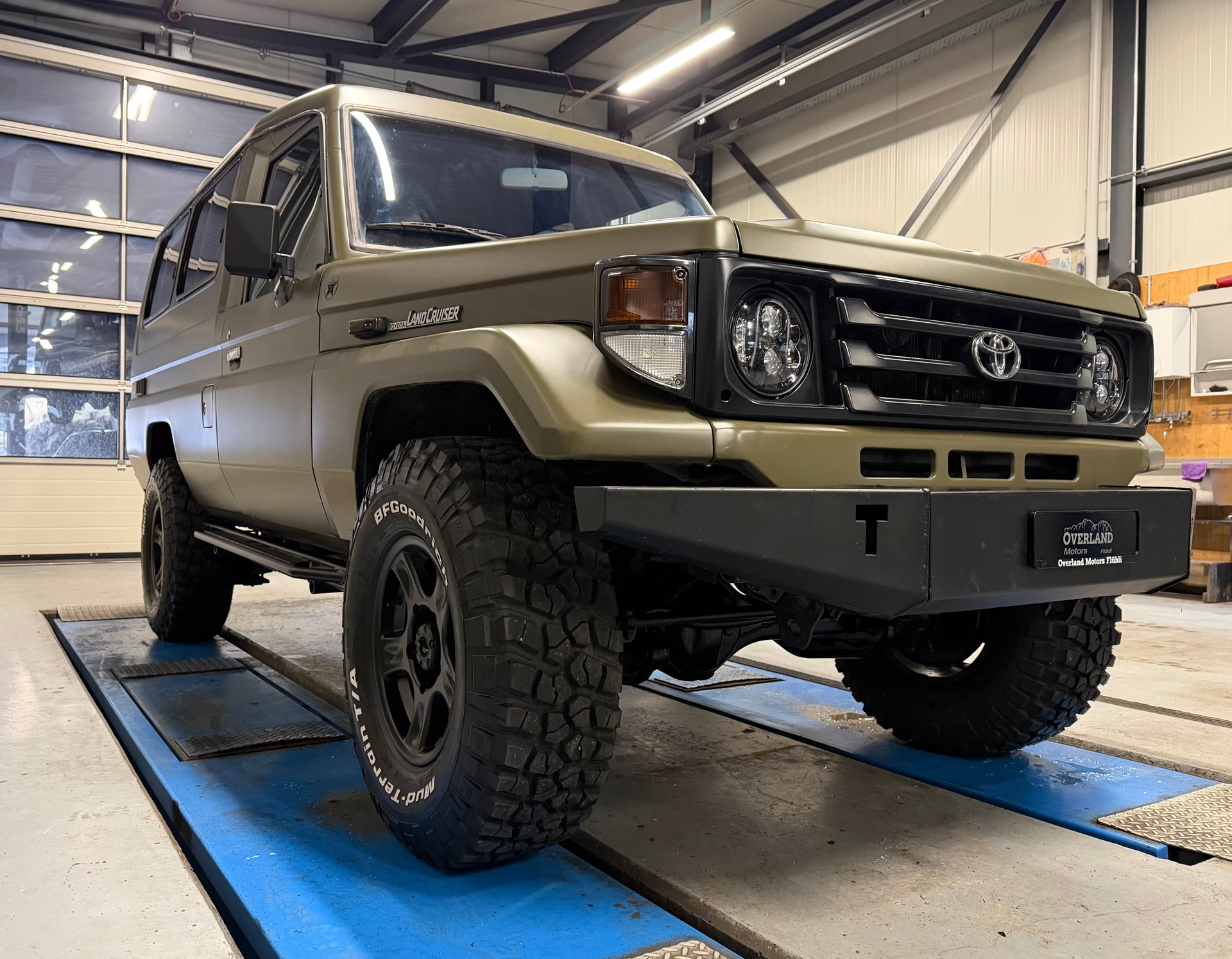 TOYOTA Land Cruiser 400 Hdt Long 4.2D-image-12