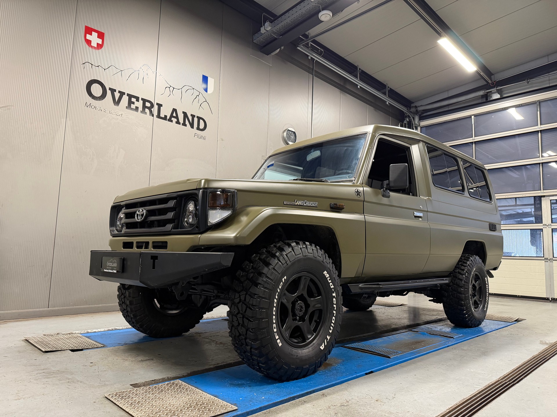 TOYOTA Land Cruiser 400 Hdt Long 4.2D-image-15