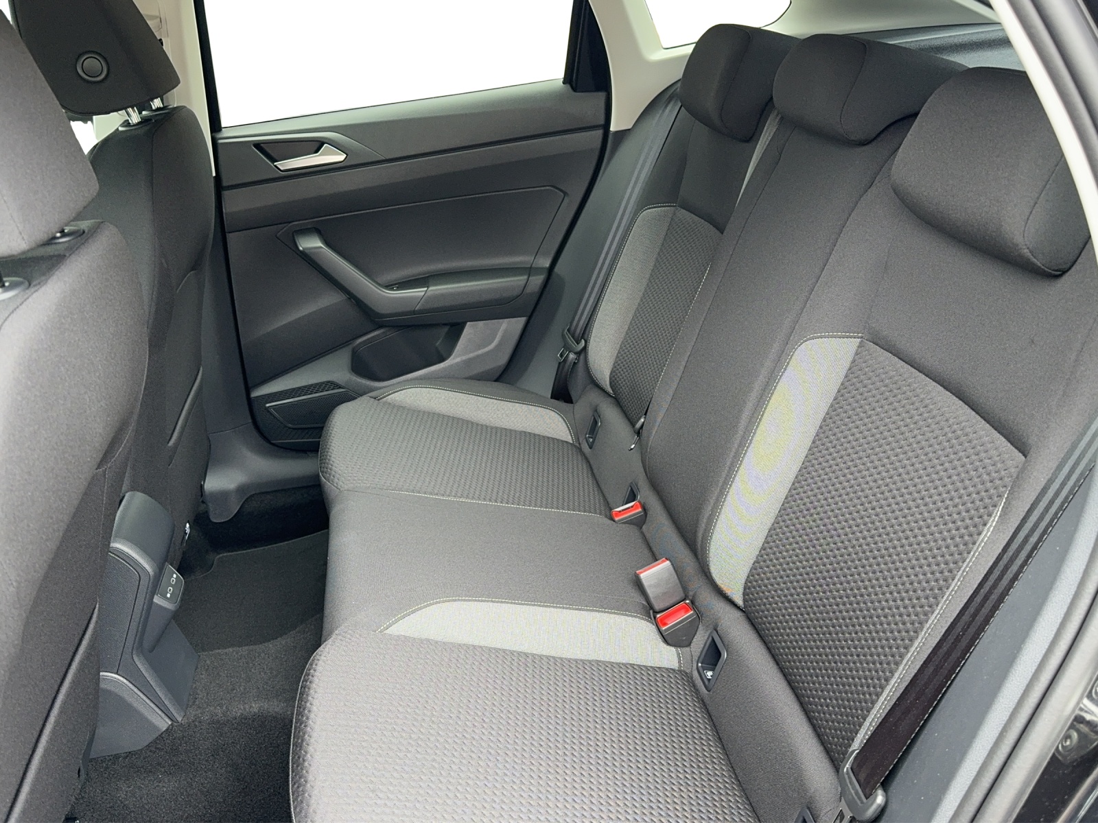 VW Taigo 1.0 TSI Life United DSG-image-13