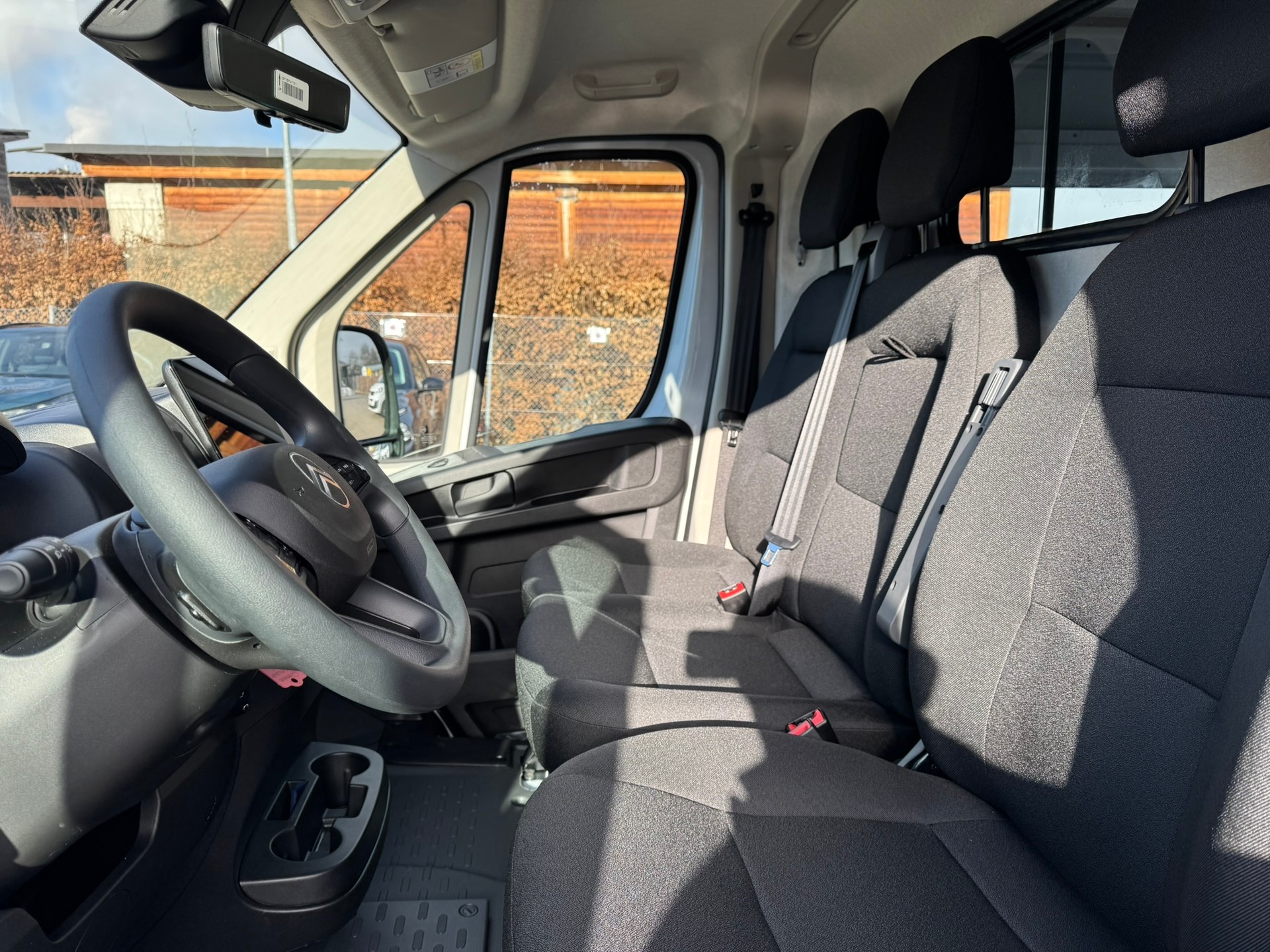 CITROEN Jumper 35 2.2 BlueHDi 180 L2H2 verglast EAT8-image-5
