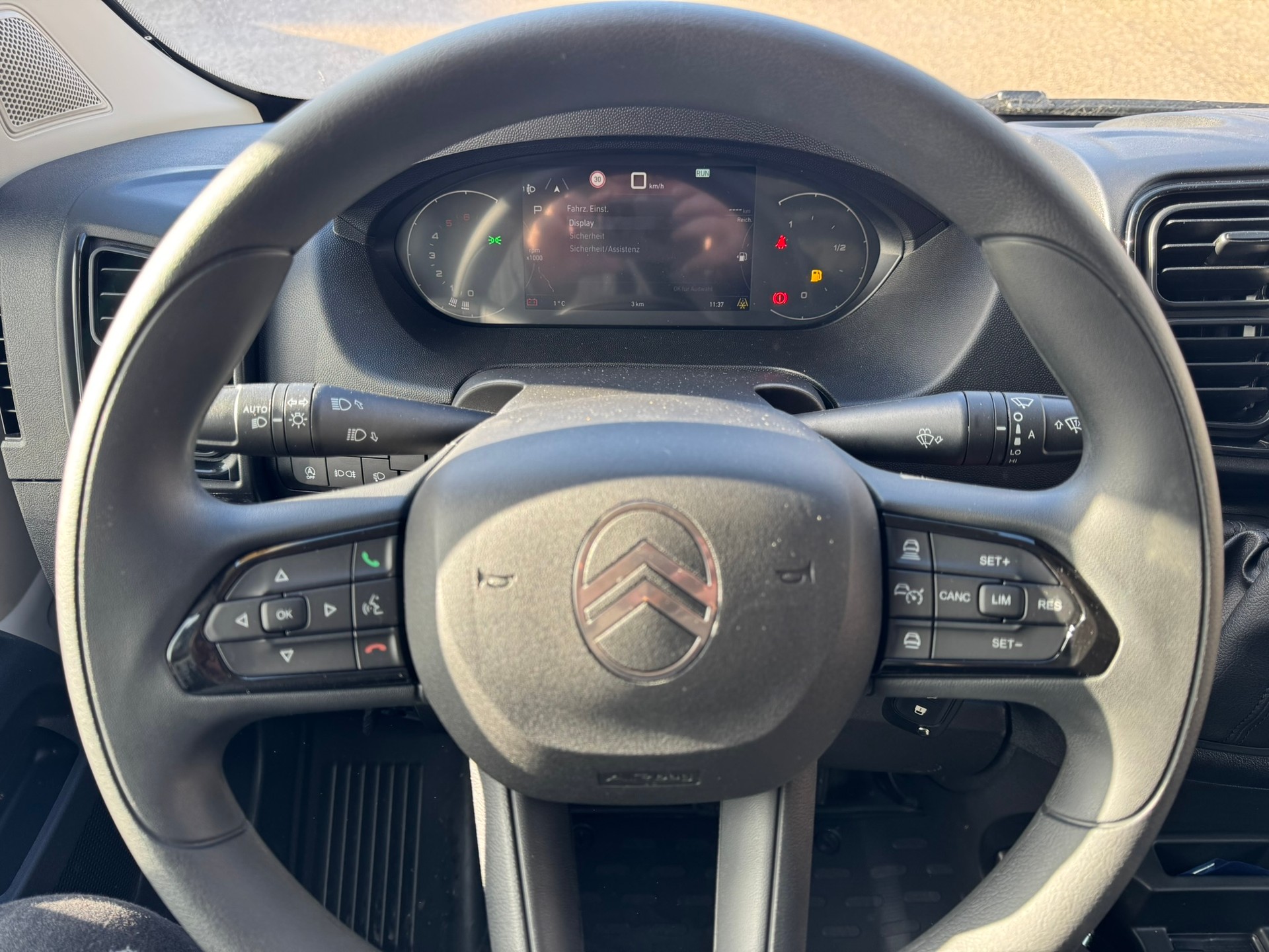 CITROEN Jumper 35 2.2 BlueHDi 180 L2H2 verglast EAT8-image-6