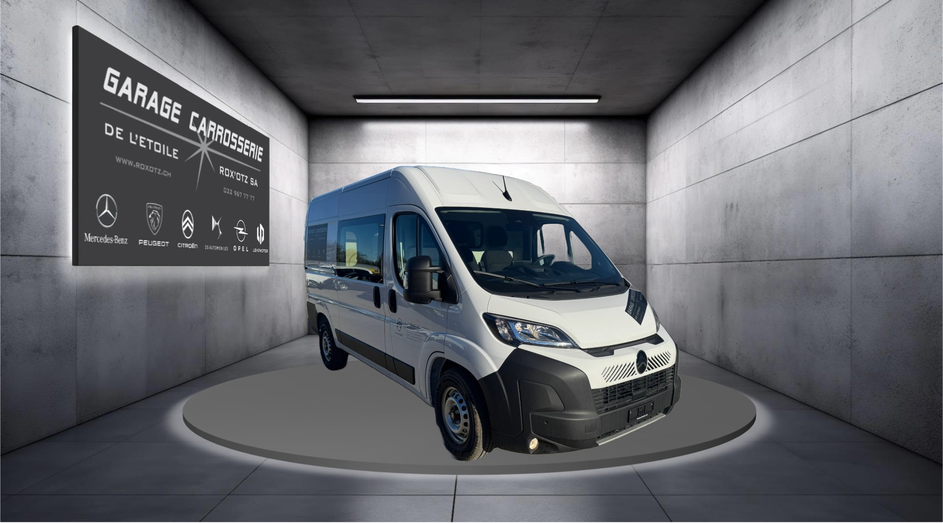 CITROEN Jumper 35 2.2 BlueHDi 180 L2H2 verglast EAT8-image-1