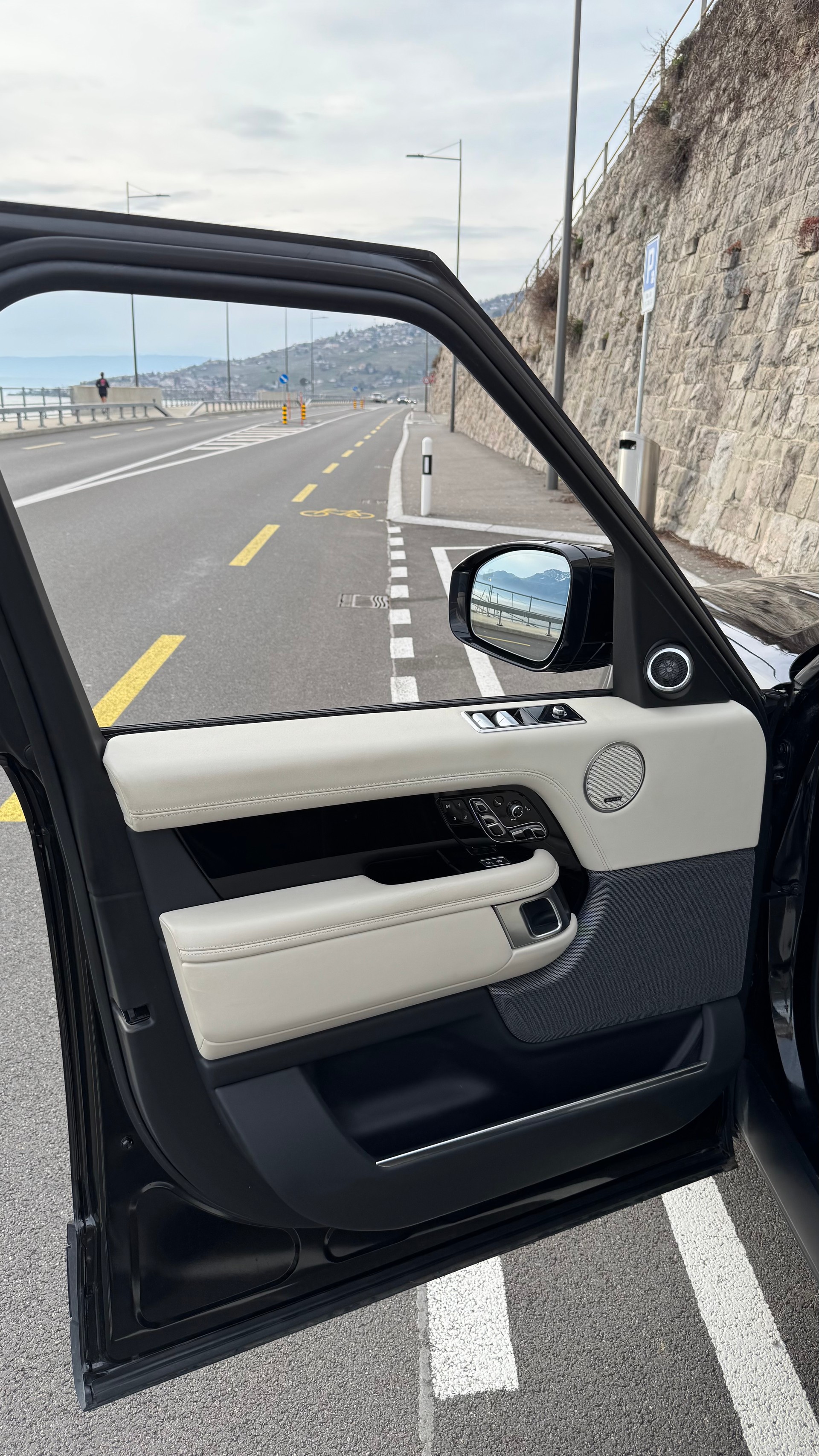LAND ROVER Range Rover 5.0 V8 S/C AB Automatic-image-16