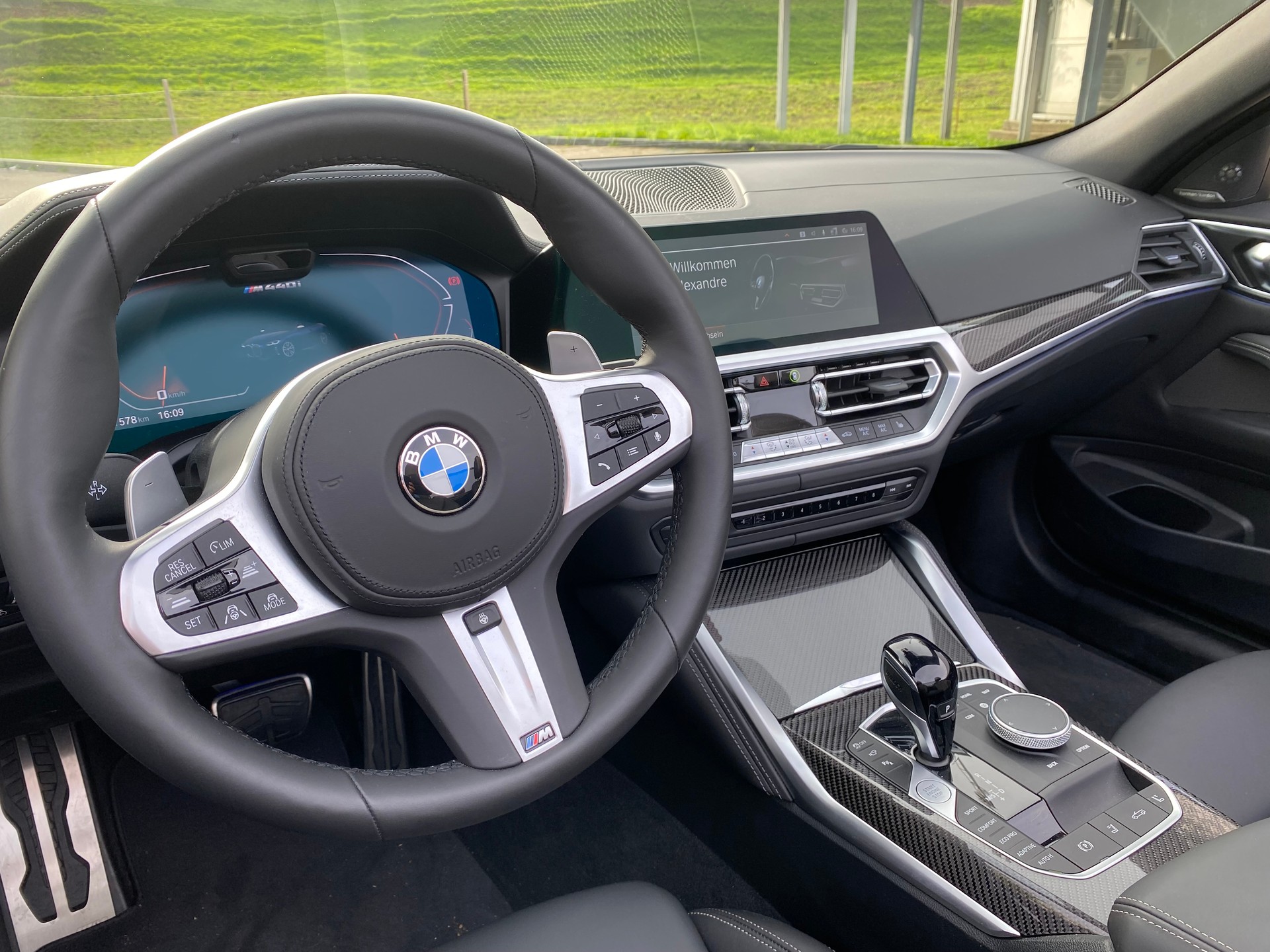 BMW M440i xDrive 48V Cabriolet Steptronic-image-3