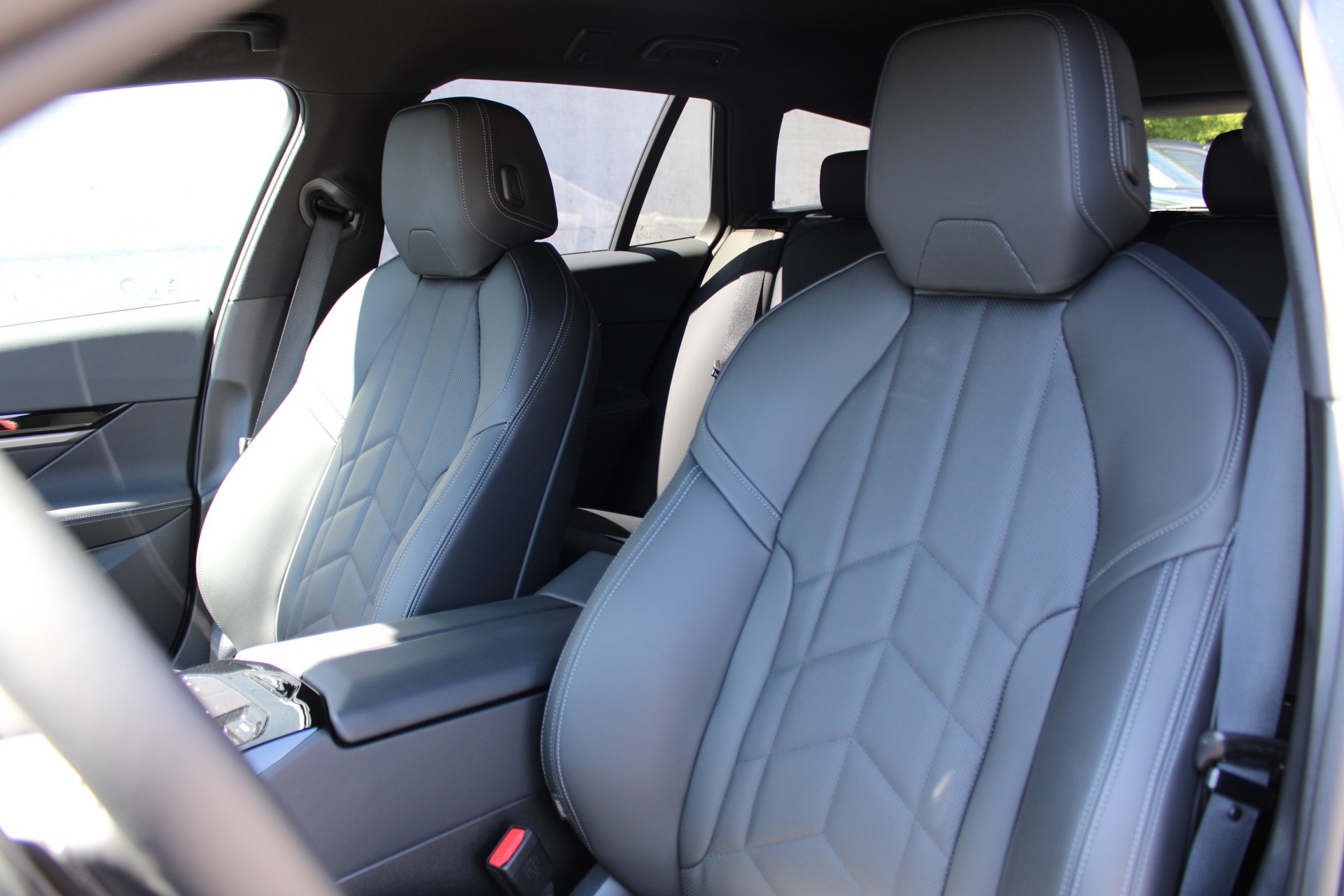 BMW 520d xDrive Touring M Sport-image-5