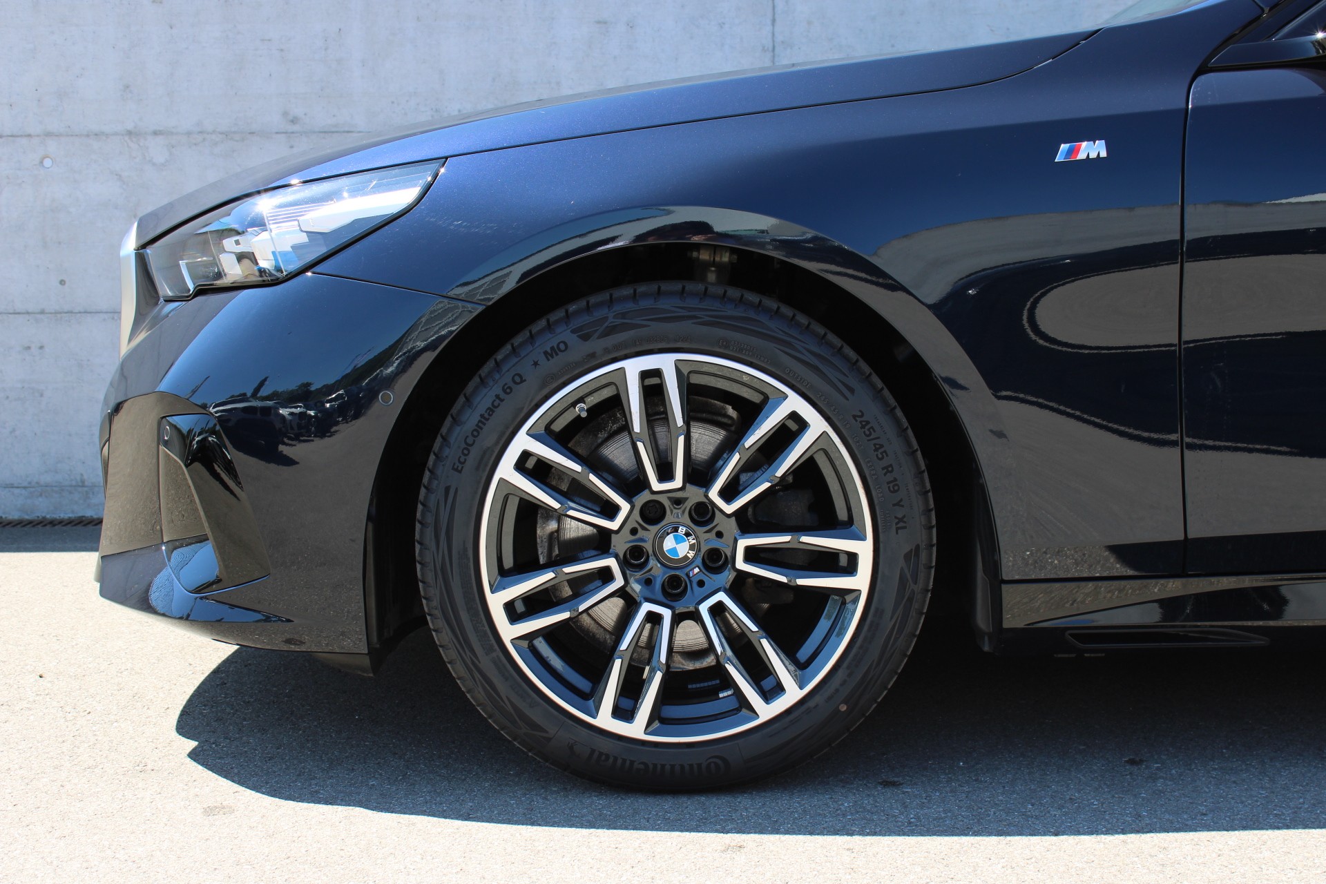 BMW 520d xDrive Touring M Sport-image-21