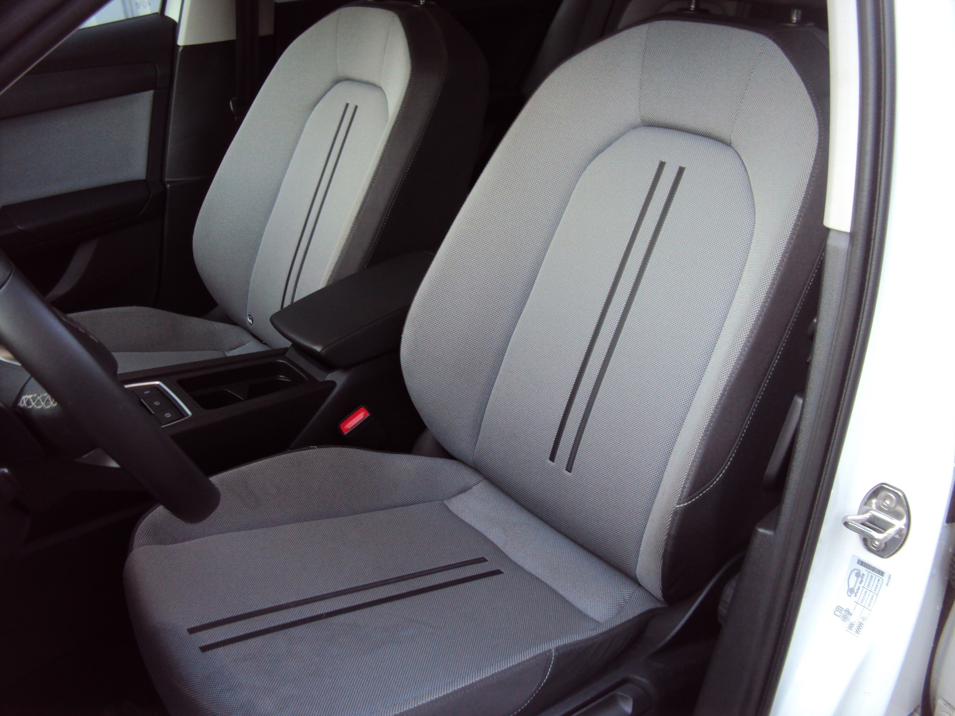 SEAT Leon 1.5 TGI DSG Style-image-13