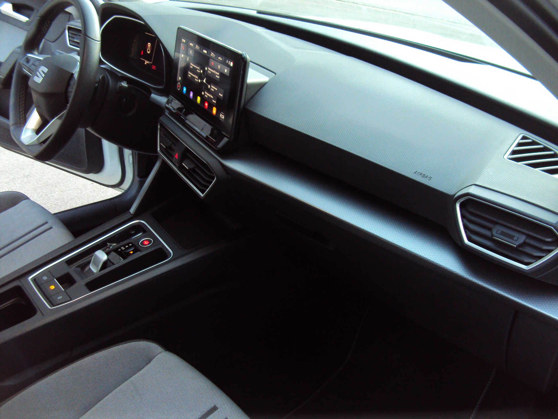 SEAT Leon 1.5 TGI DSG Style-image-12