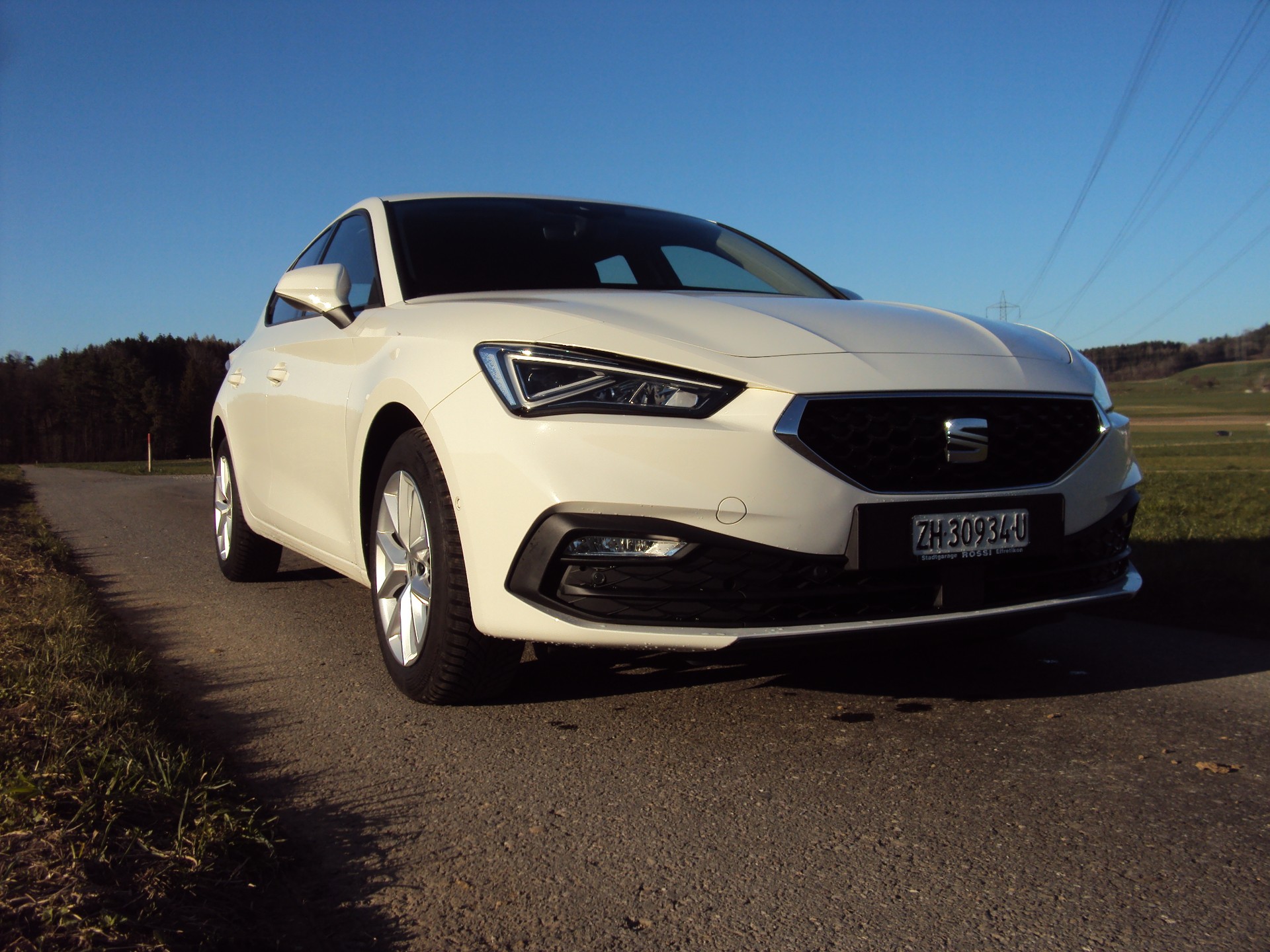 SEAT Leon 1.5 TGI DSG Style-image-1
