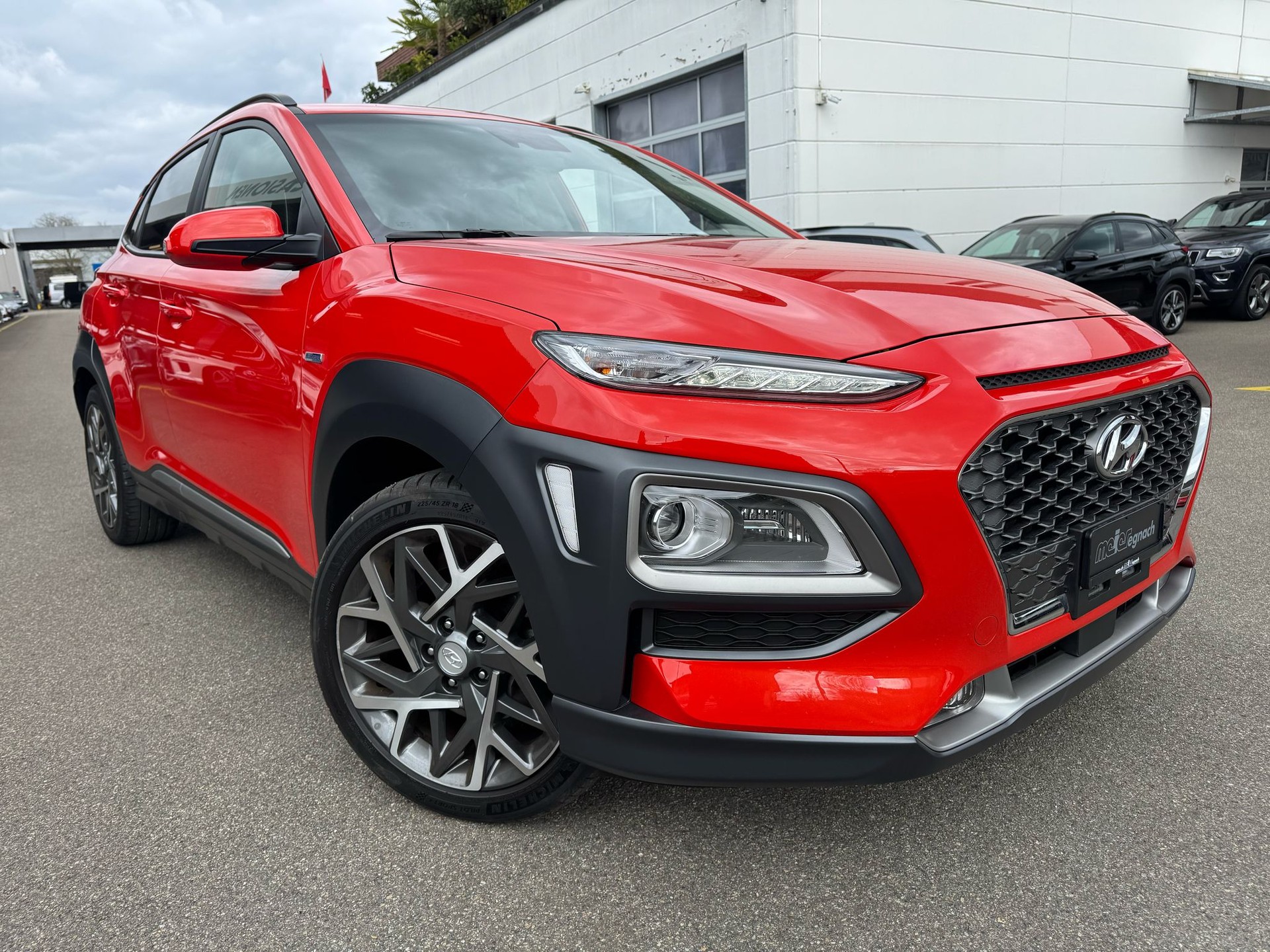 HYUNDAI Kona 1.6 GDi HEV Amplia DCT-image-1