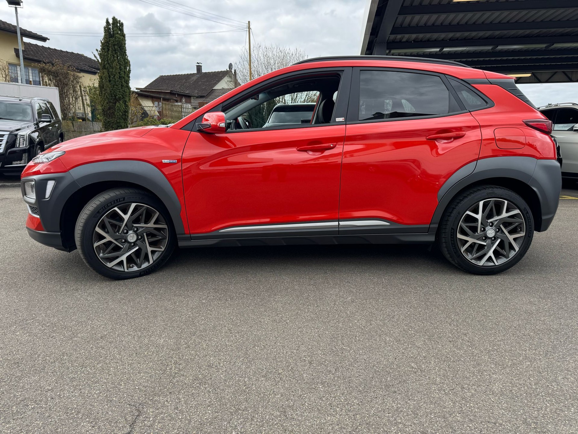 HYUNDAI Kona 1.6 GDi HEV Amplia DCT-image-4