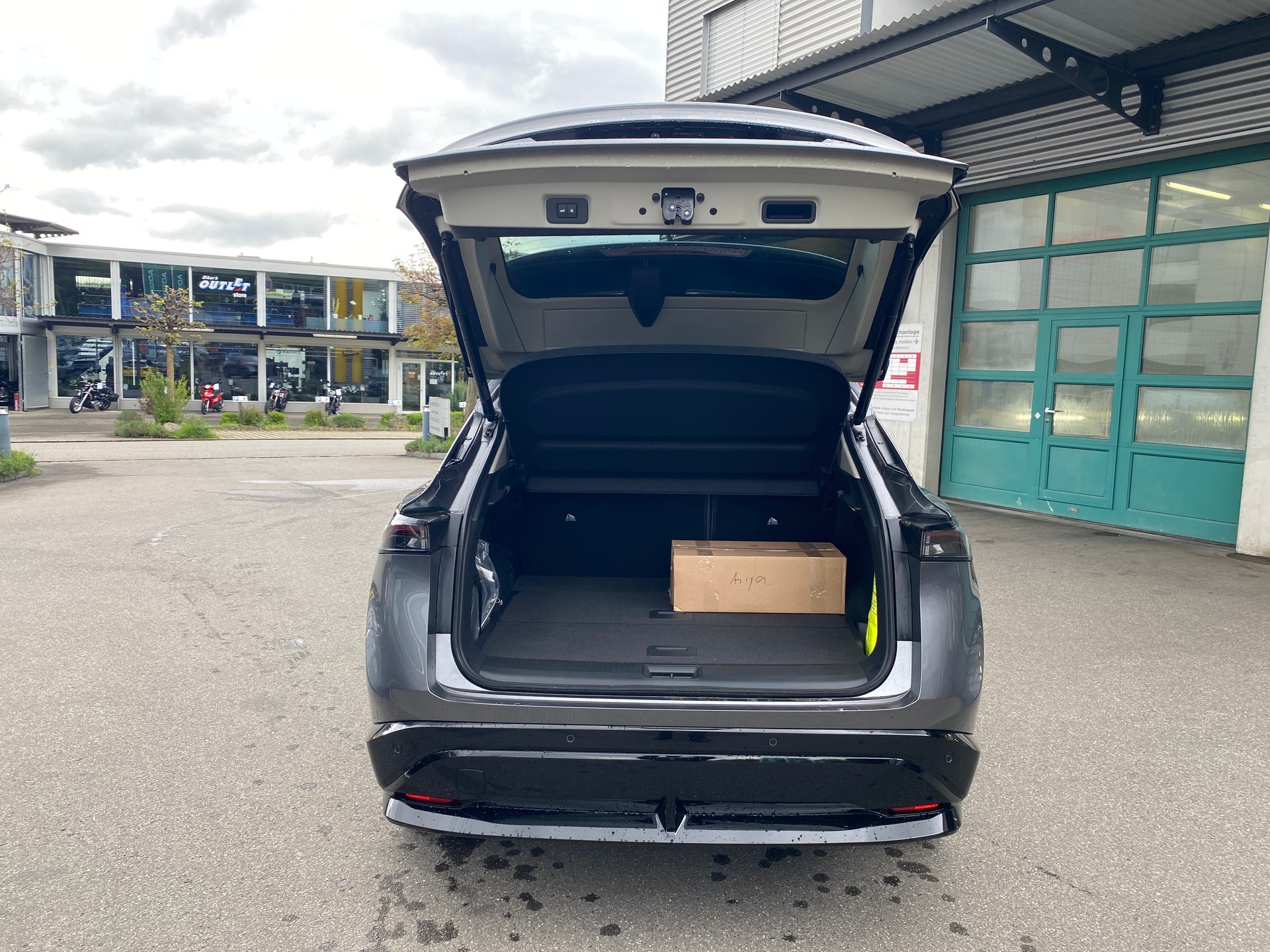 NISSAN Ariya 87 kWh e-4orce Evolve400 Allrad-image-17