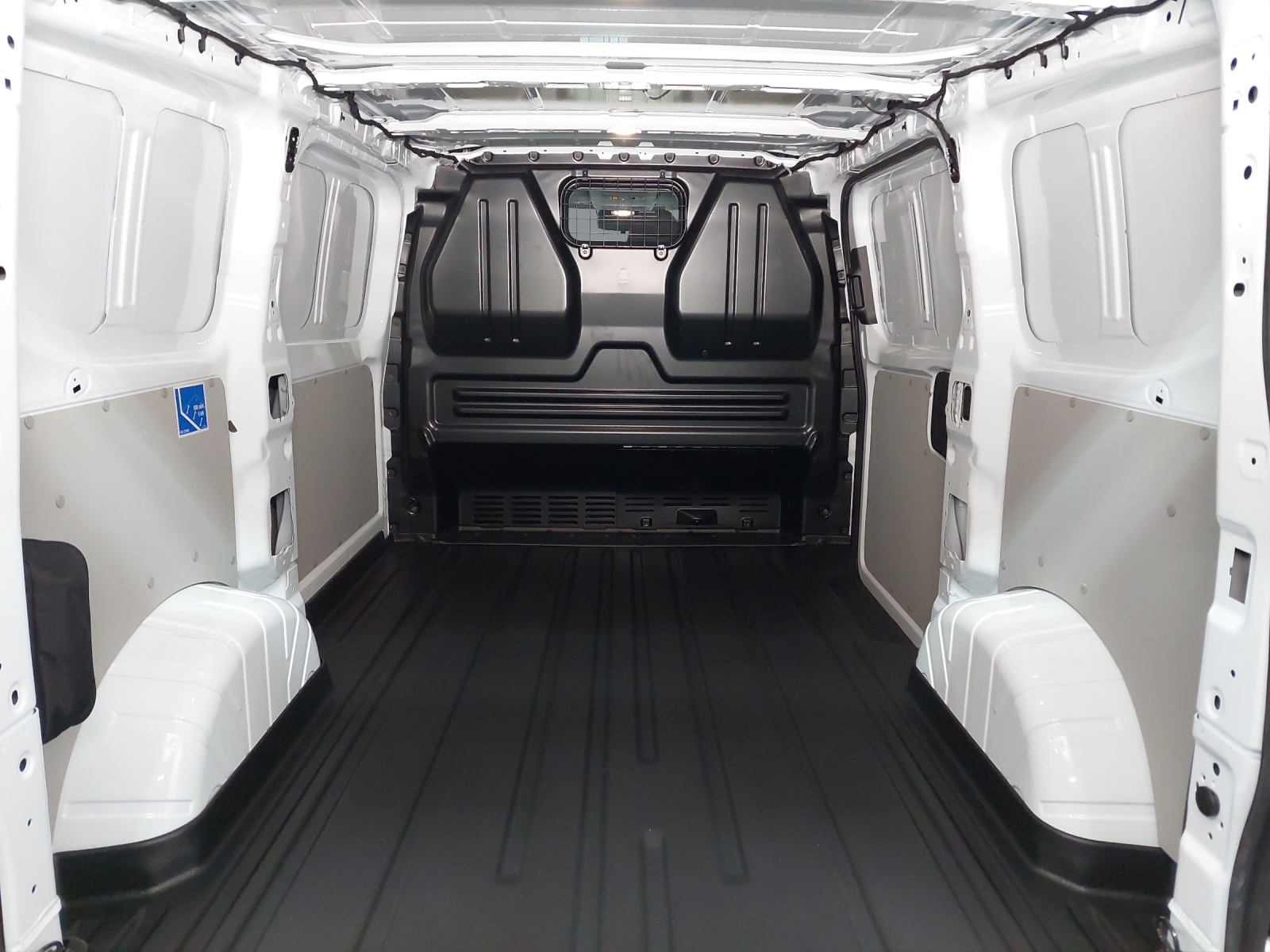 VW e-Transporter 70 kWh-image-8