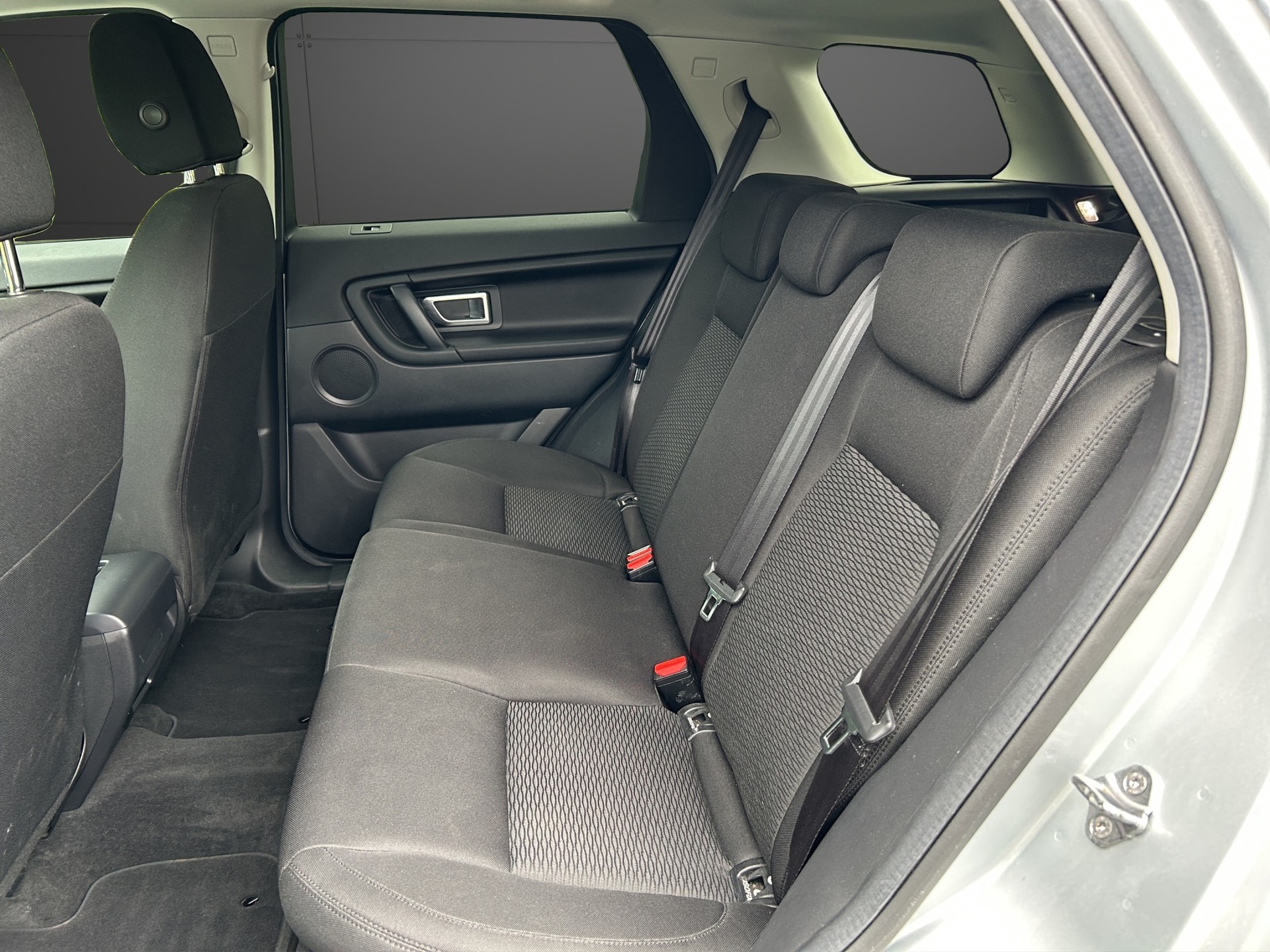 LAND ROVER Discovery Sport 2.0 TD4 Pure-image-11