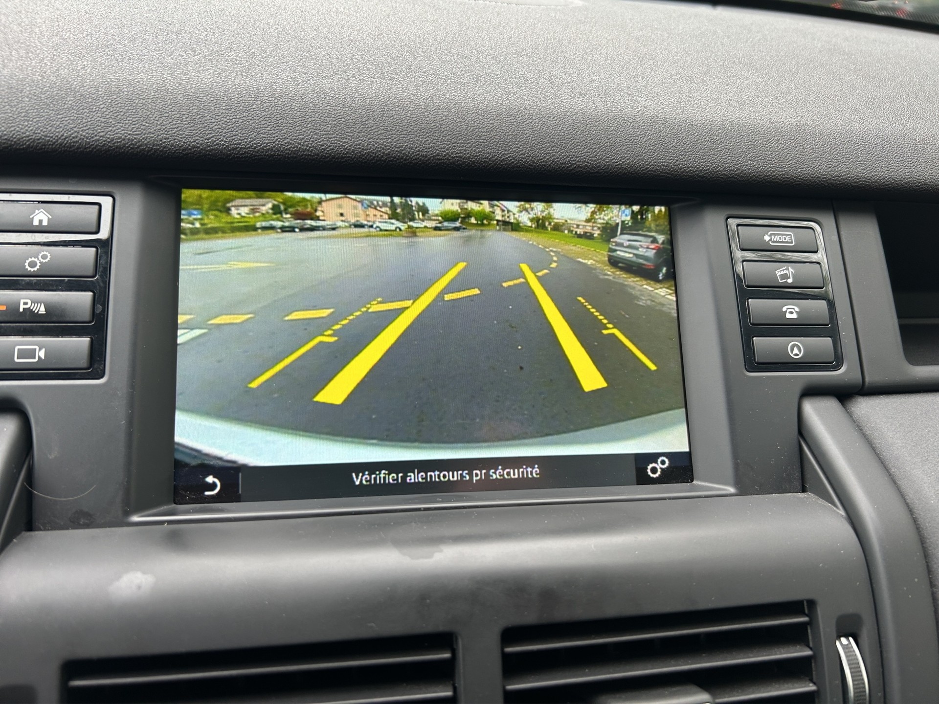LAND ROVER Discovery Sport 2.0 TD4 Pure-image-9