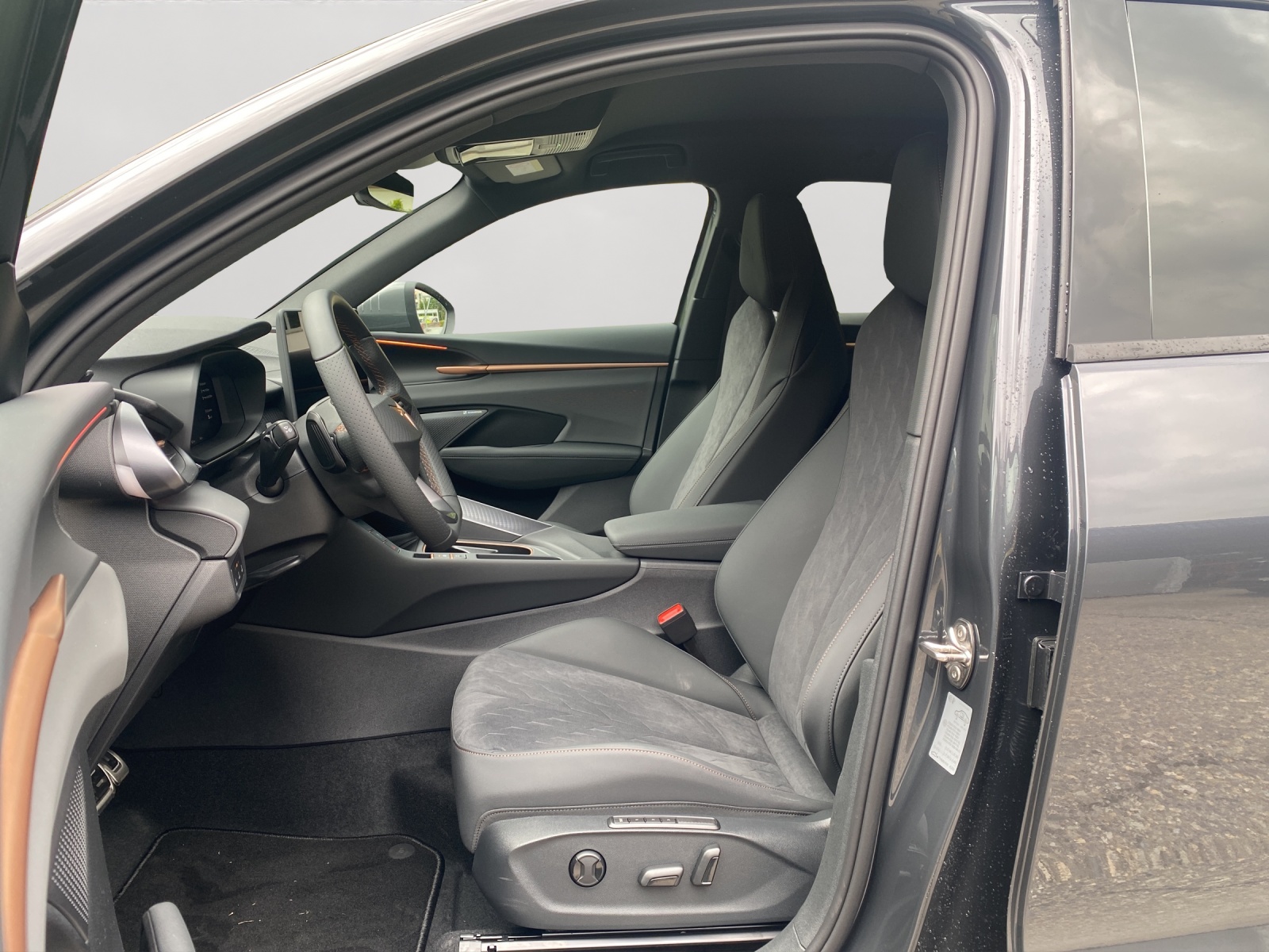 CUPRA Terramar 1.5 eHybrid DSG VZ-image-7