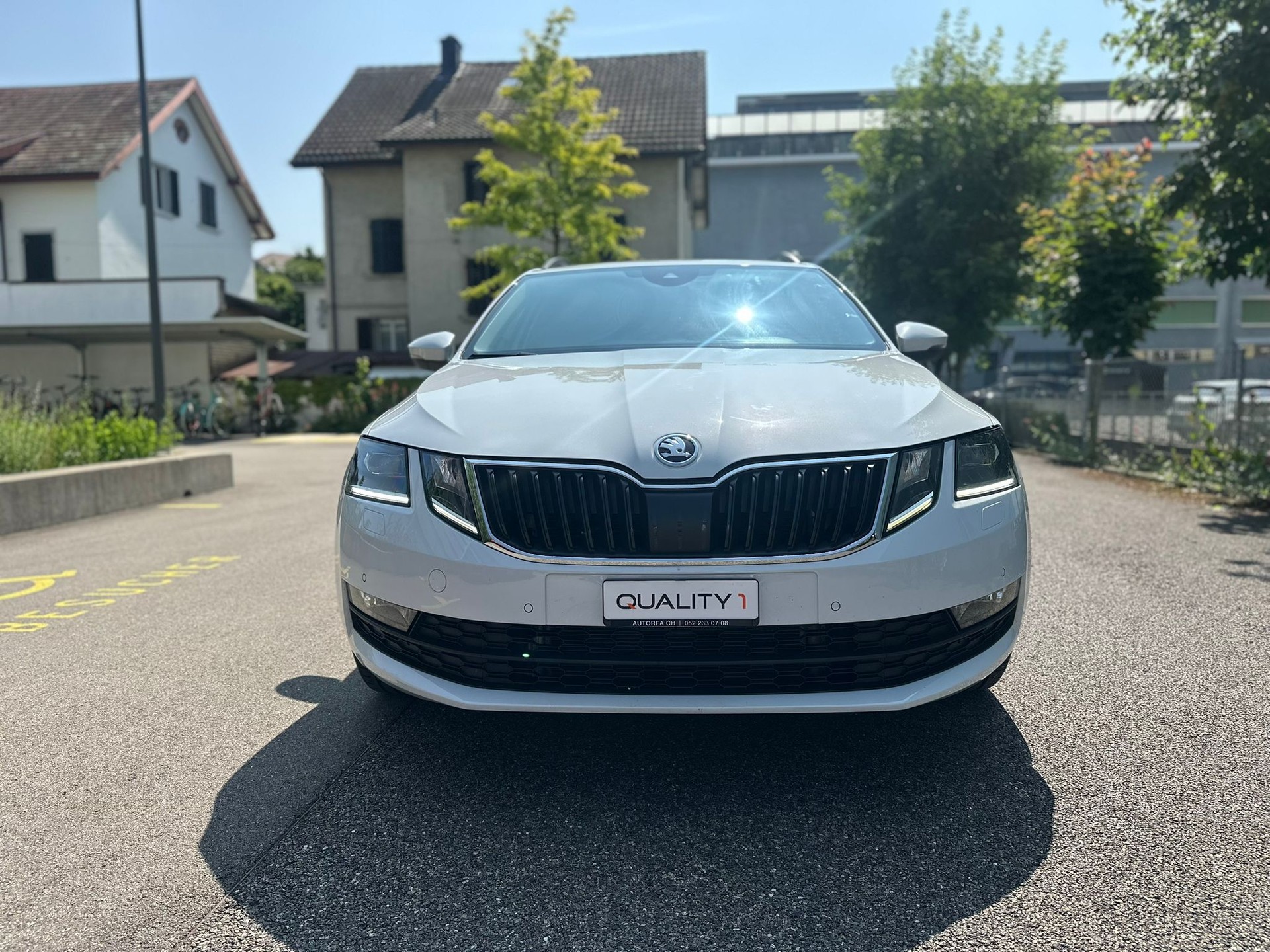 SKODA Octavia Combi 2.0 TDI Ambition 4x4 DSG-showroom-element-1