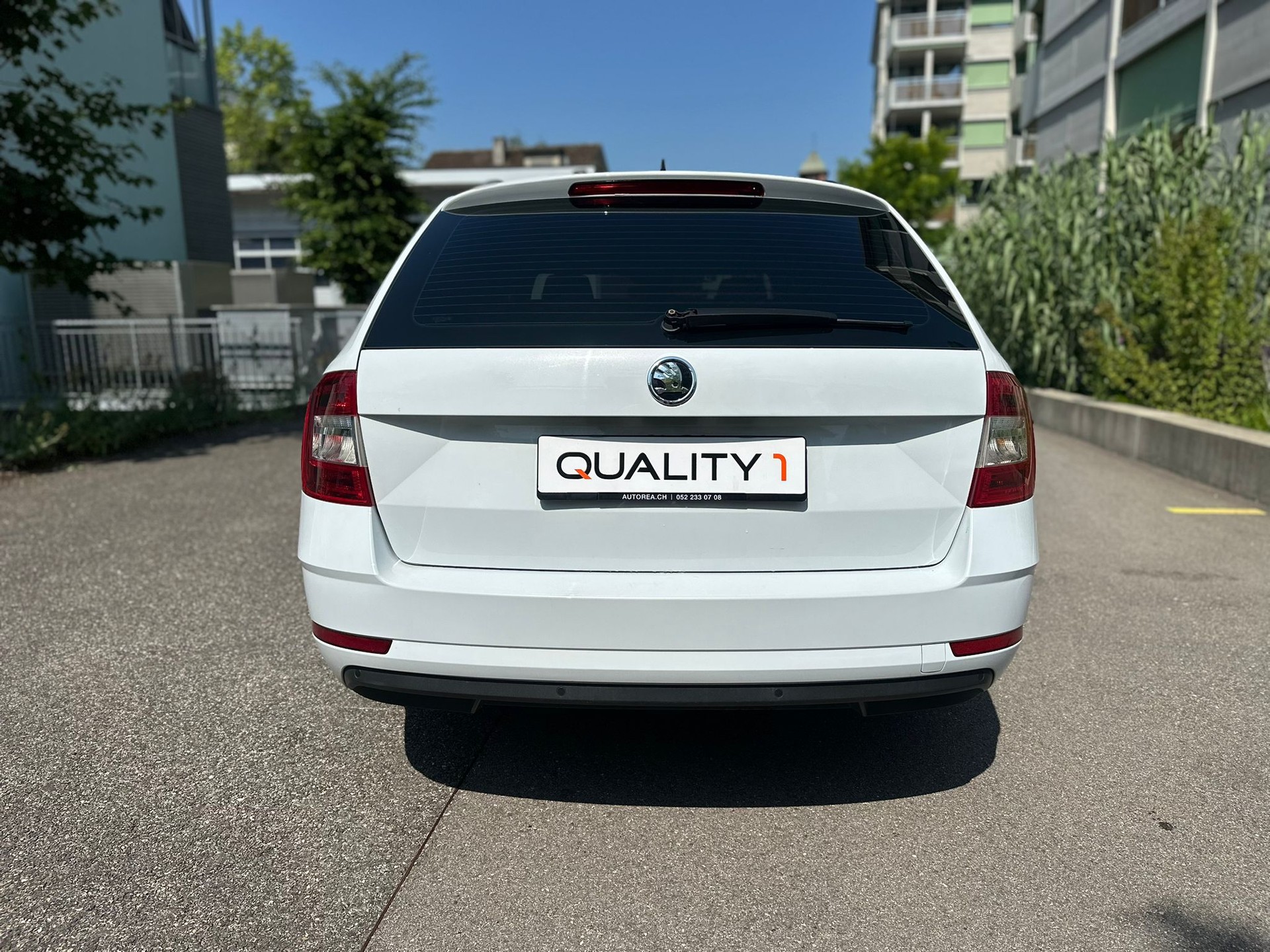 SKODA Octavia Combi 2.0 TDI Ambition 4x4 DSG-image-6
