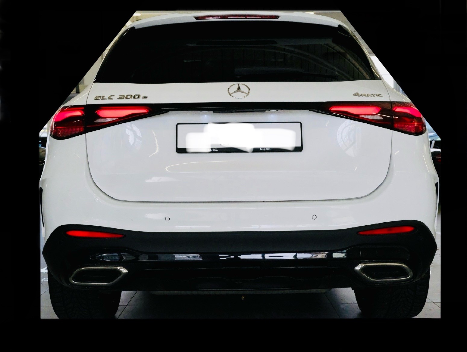 MERCEDES-BENZ GLC 300 e 4Matic 9G-Tronic-image-3