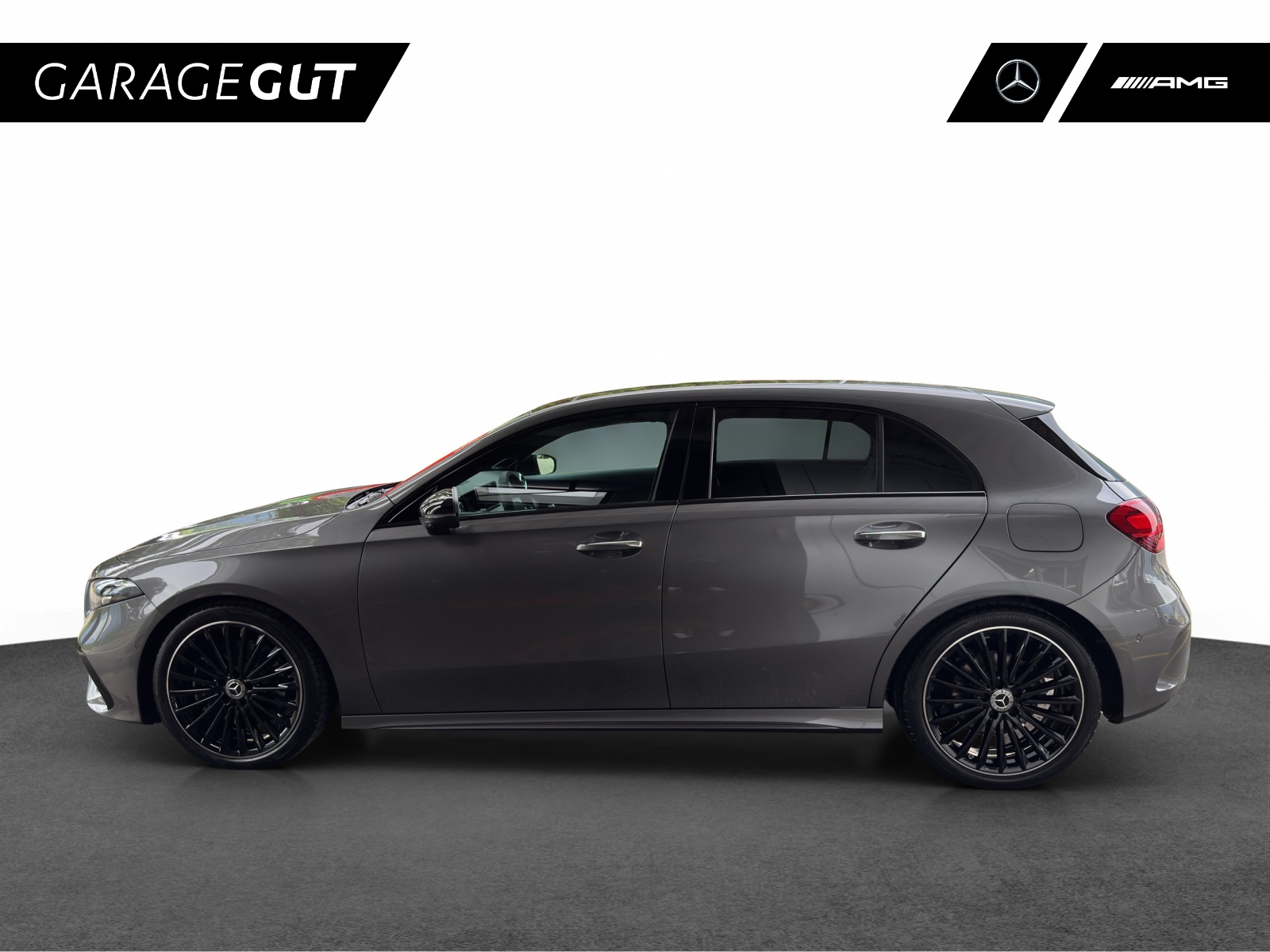 MERCEDES-BENZ A 220 4Matic 8G-DCT-showroom-element-1