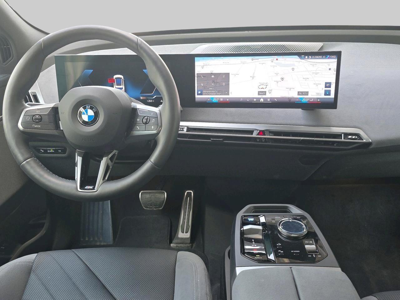 BMW iX xDrive45 M Sport Pro-image-8