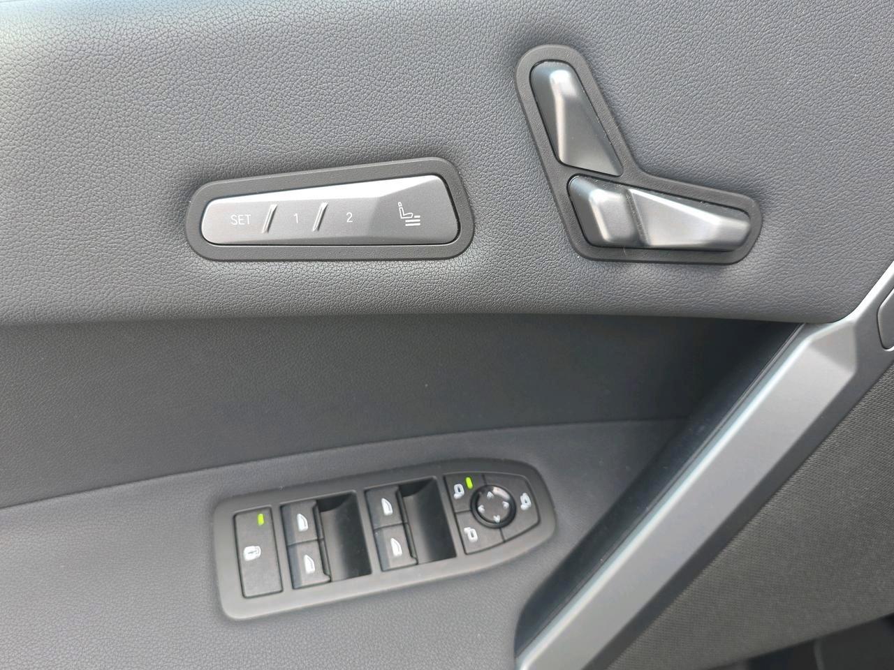 BMW iX xDrive45 M Sport Pro-image-13