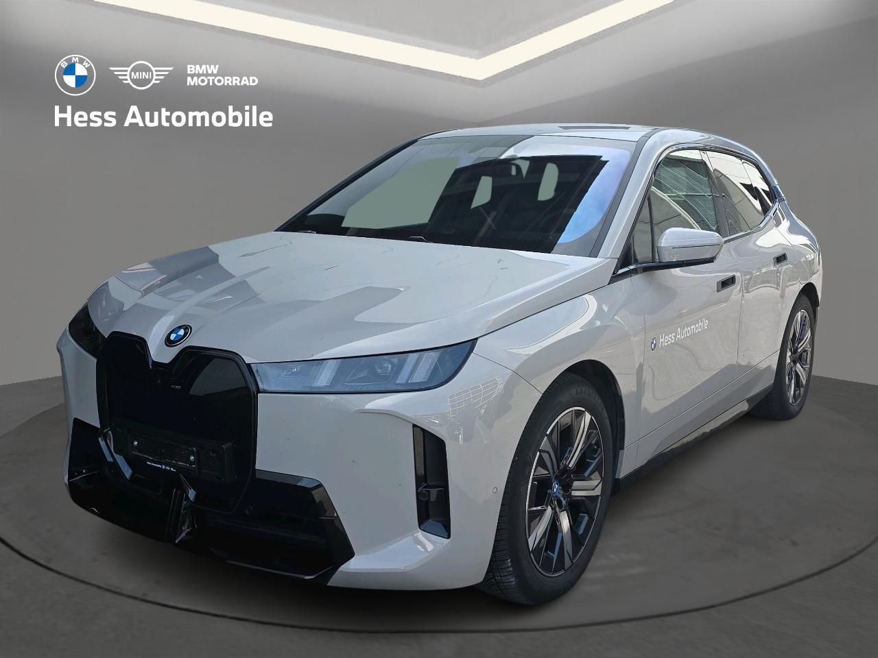 BMW iX xDrive45 M Sport Pro-image-0