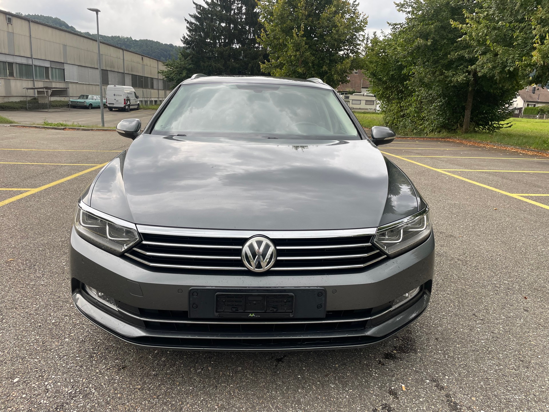 VW Passat Variant 1.6 TDI BMT Comfortline DSG-image-1