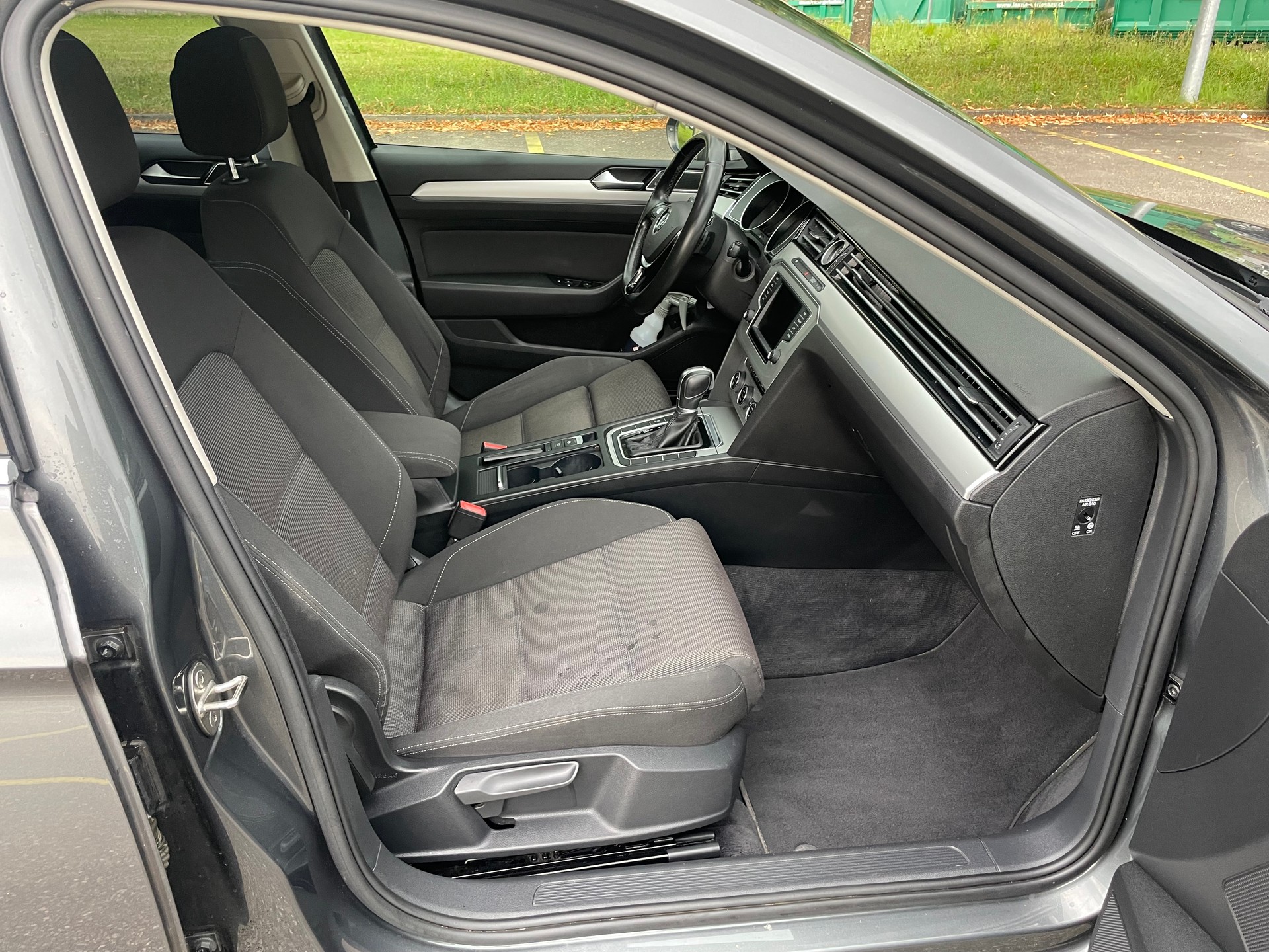 VW Passat Variant 1.6 TDI BMT Comfortline DSG-image-13