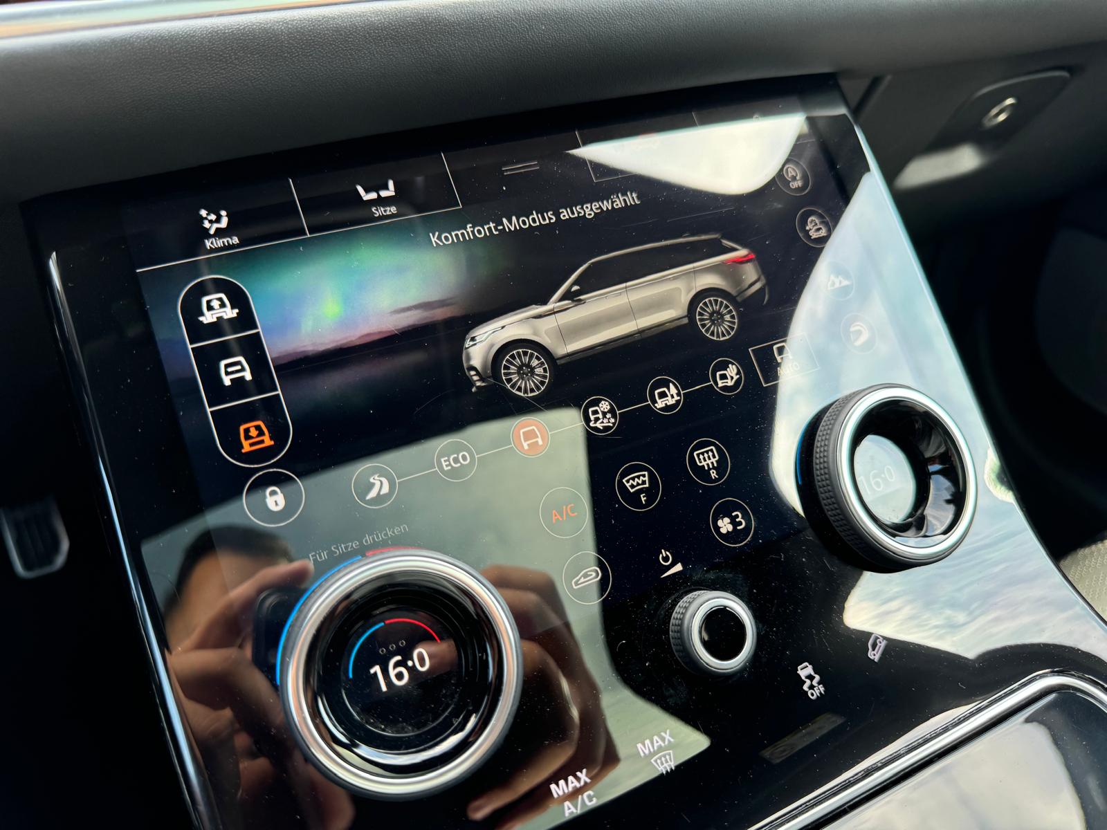 LAND ROVER Range Rover Velar Black R-Dynamic Edition 240 HSE Automatic-image-23