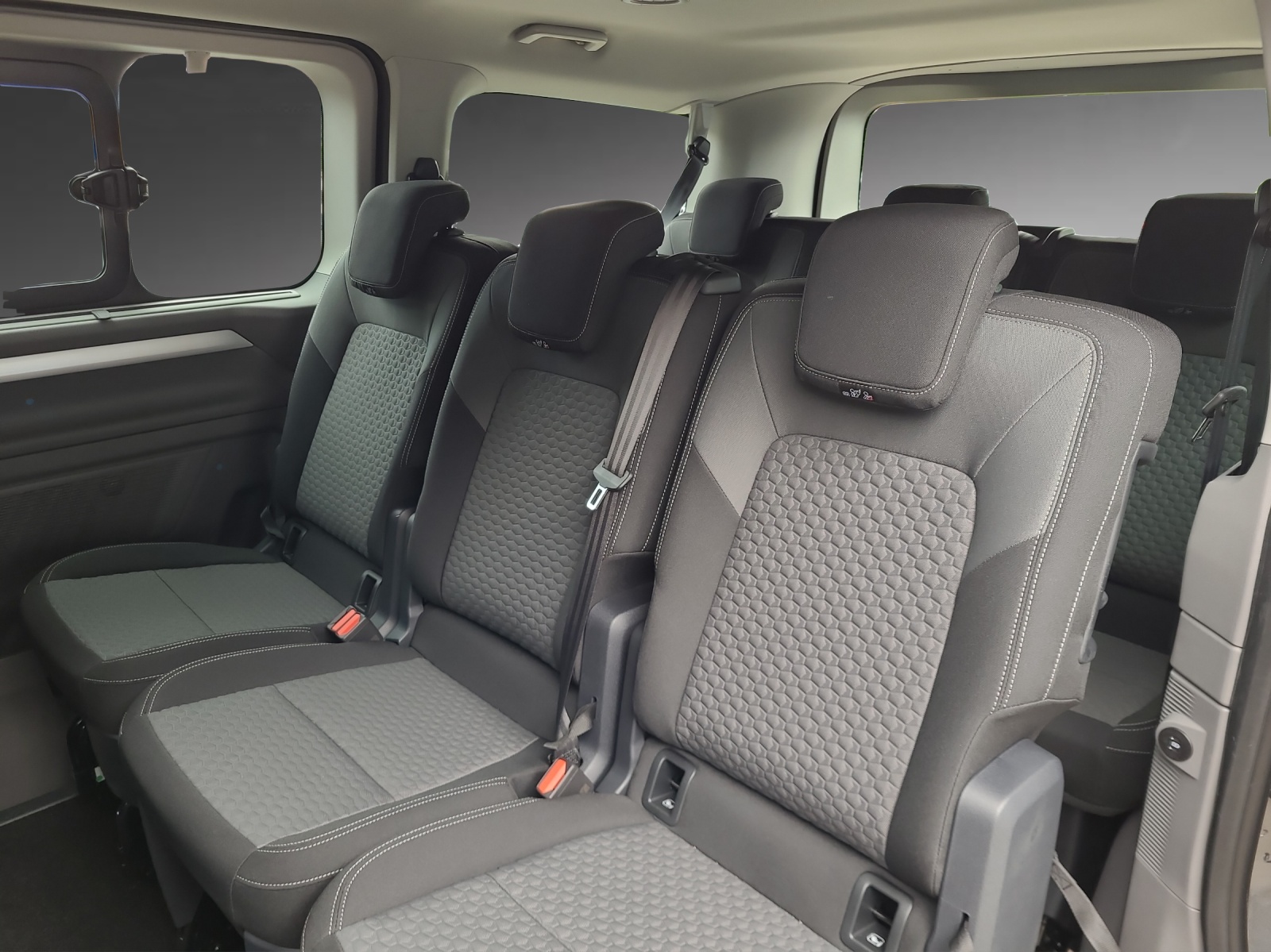 VW Caravelle 2.0 TDI Life Aut.8-image-6