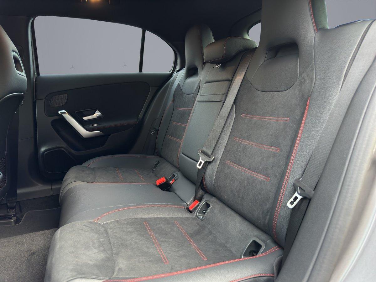 MERCEDES-BENZ A 180 AMG Line-image-9