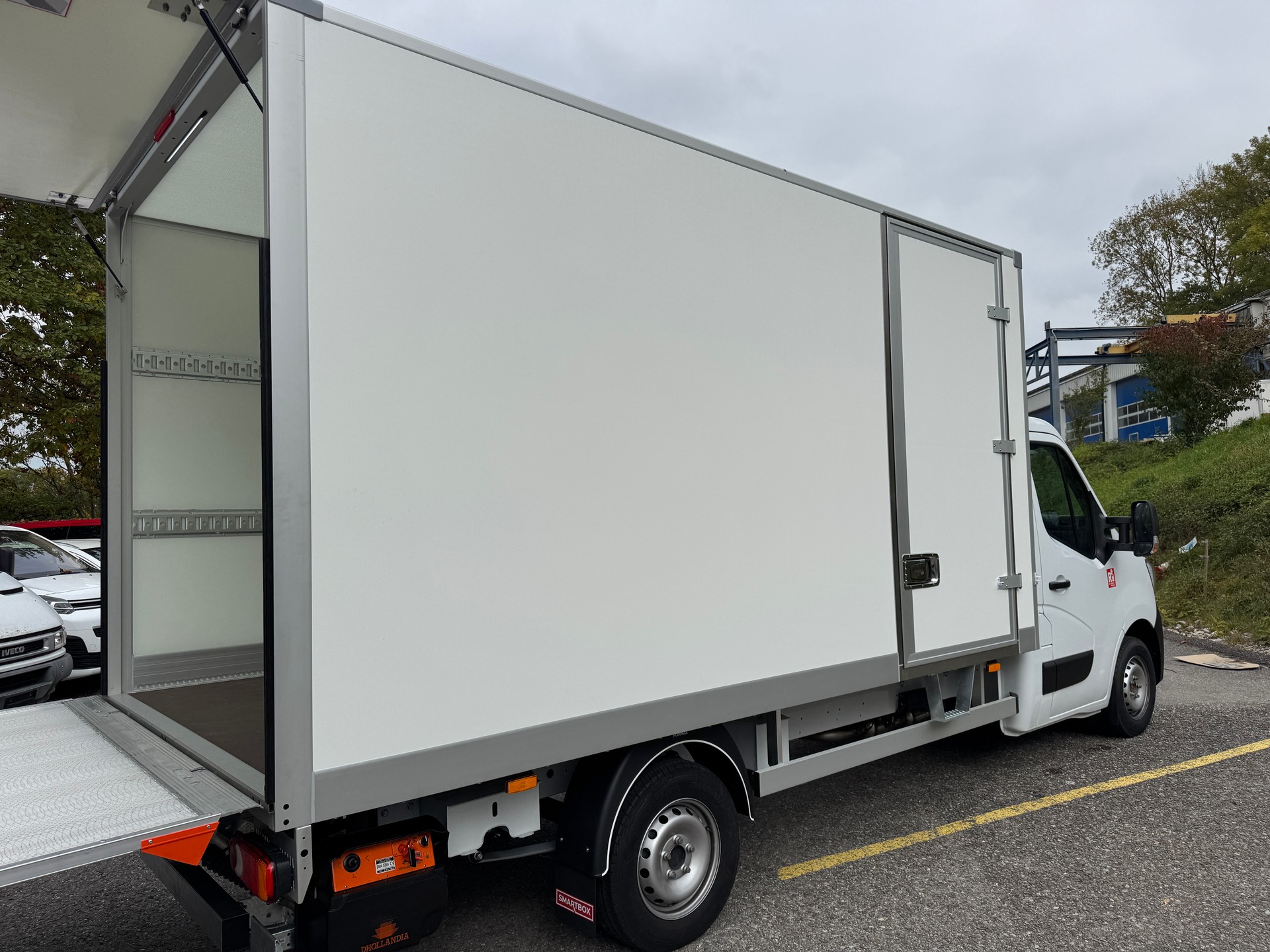 RENAULT Master T35 Blue dCi165 L3H1-image-13