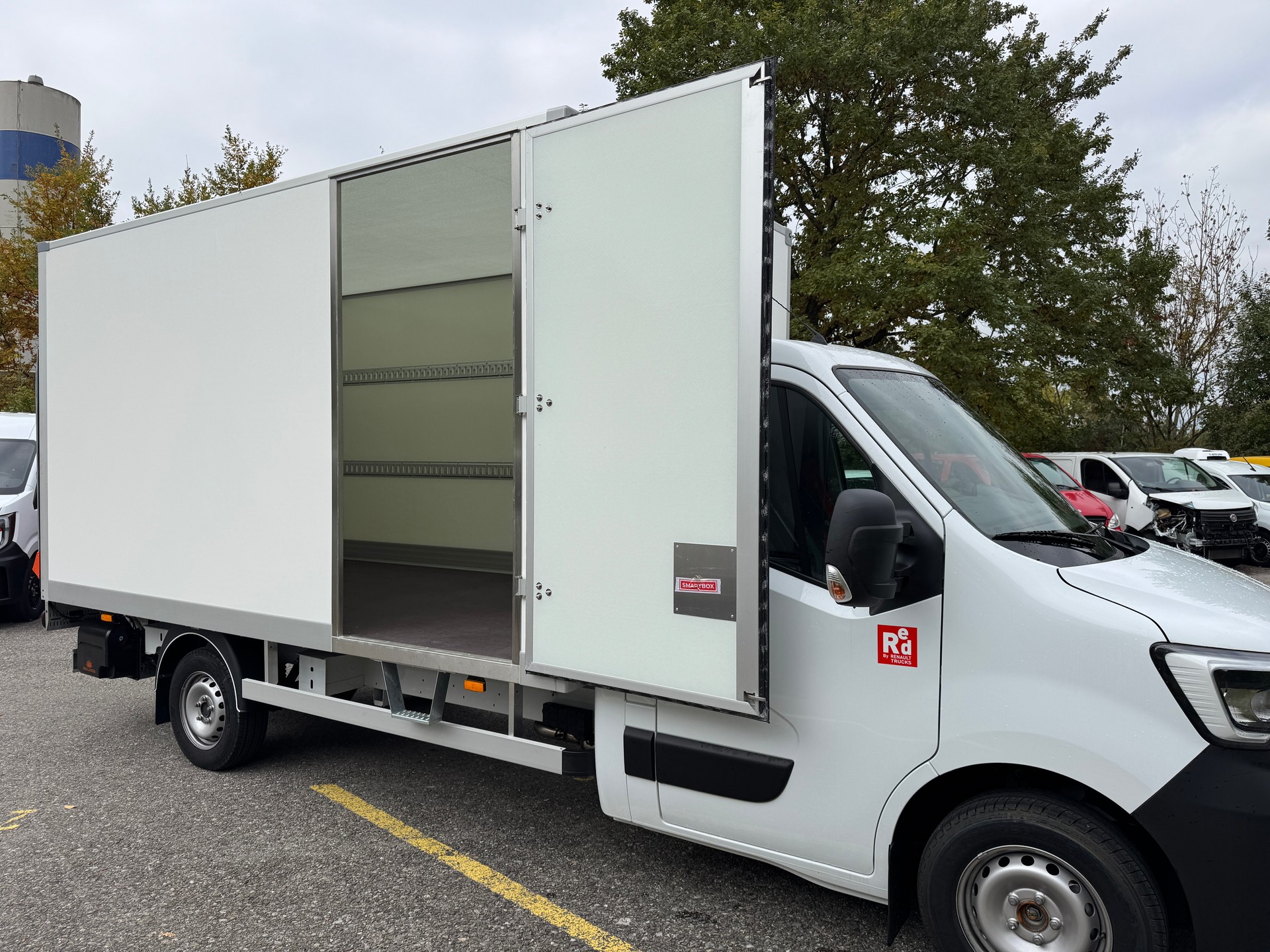 RENAULT Master T35 Blue dCi165 L3H1-image-6