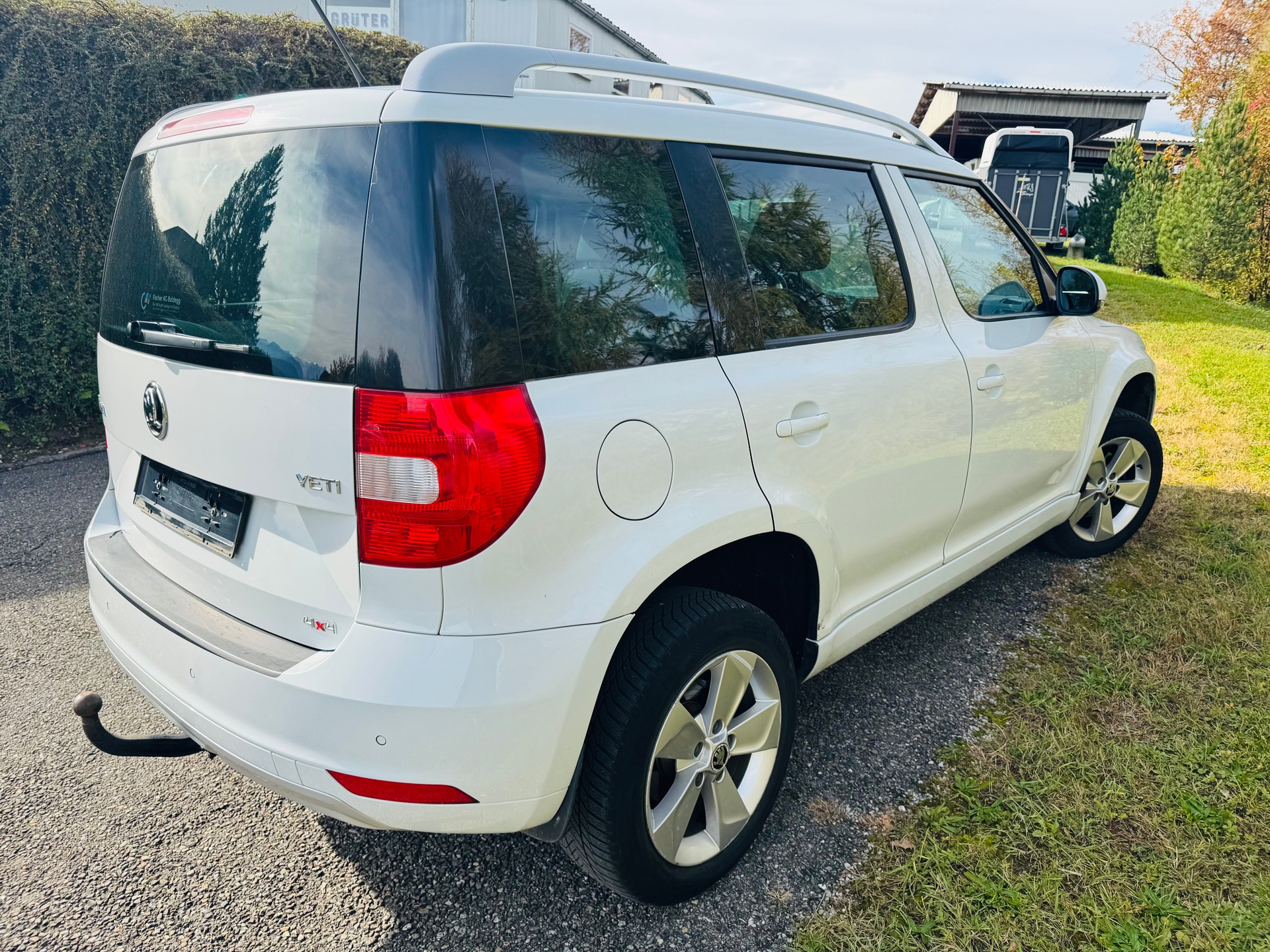 SKODA Yeti 2.0 TDI Active Outdoor 4x4 DSG-image-3