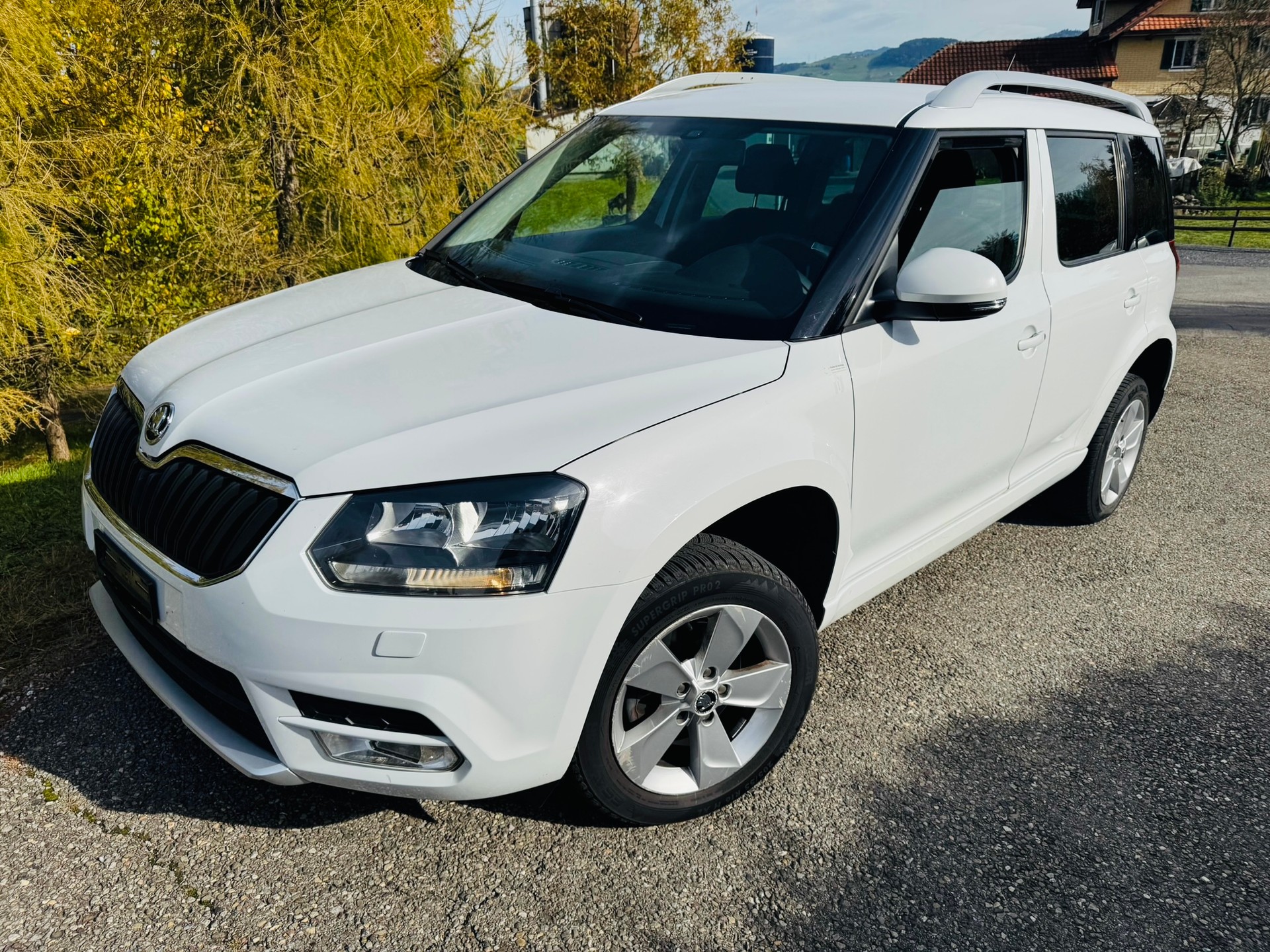 SKODA Yeti 2.0 TDI Active Outdoor 4x4 DSG-image-1