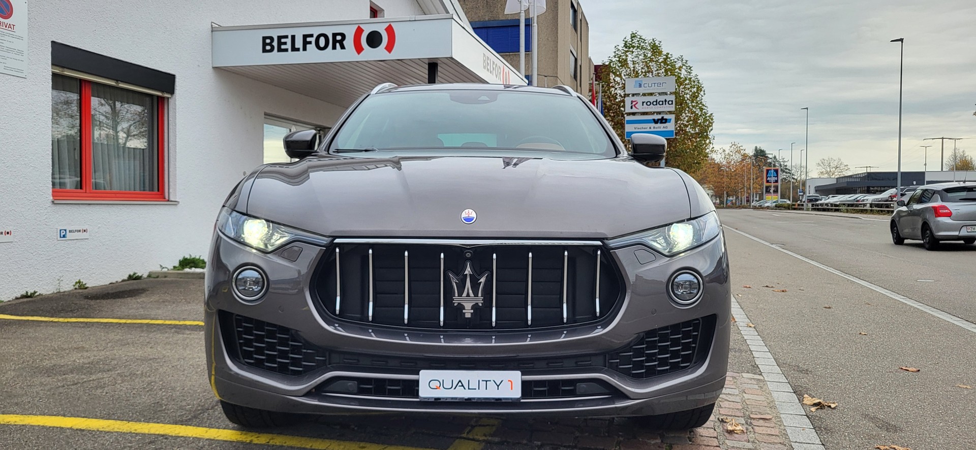 MASERATI Levante S 3.0 V6 Automatica-image-0