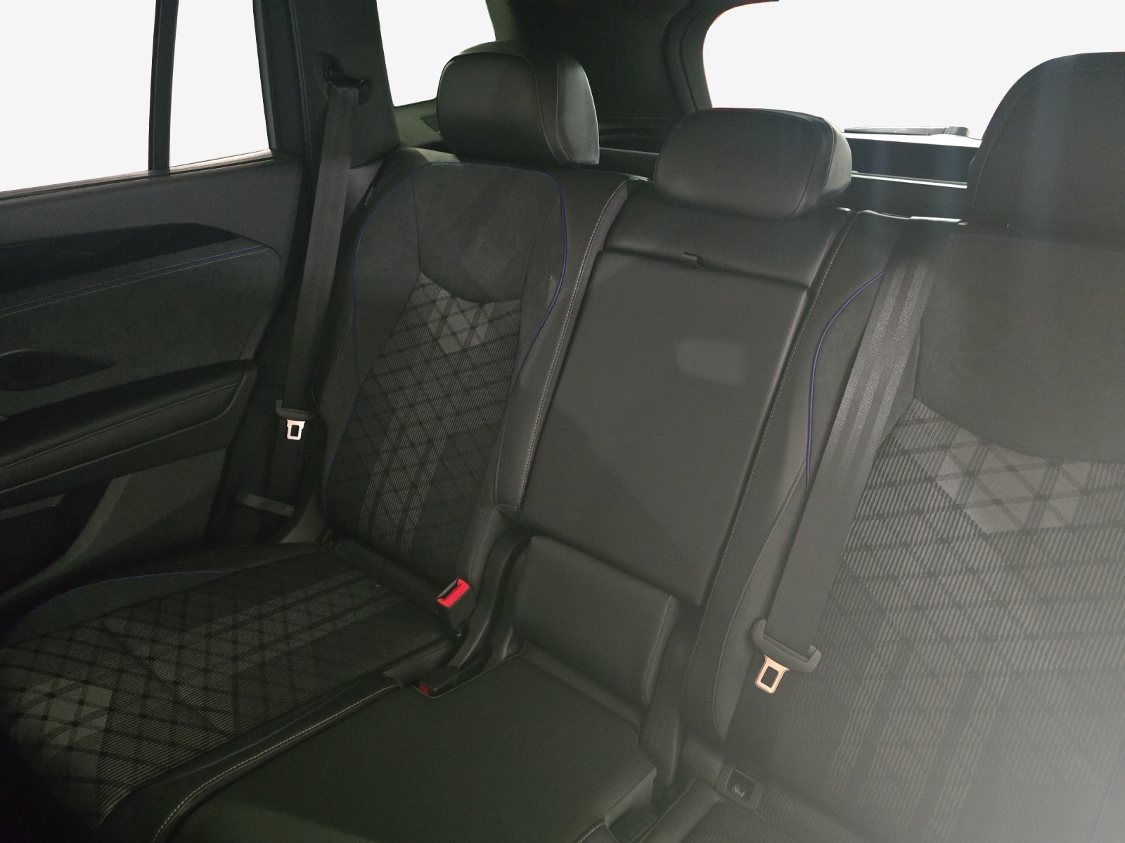 VW Tayron 2.0 TDI SCR R-Line 4Motion DSG-image-11