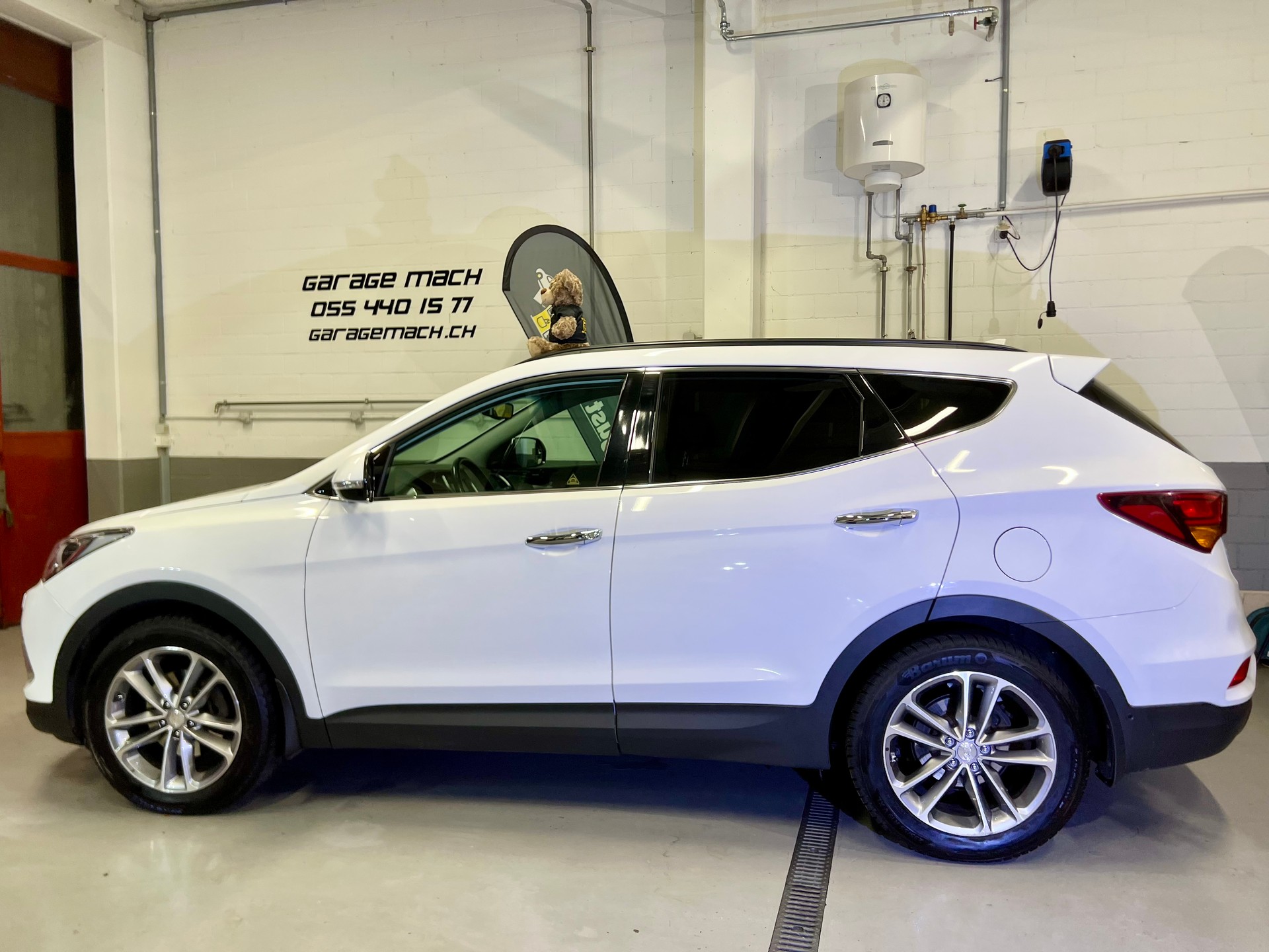 HYUNDAI Santa Fe 2.2 CRDI Vertex 4WD Automatic-image-4