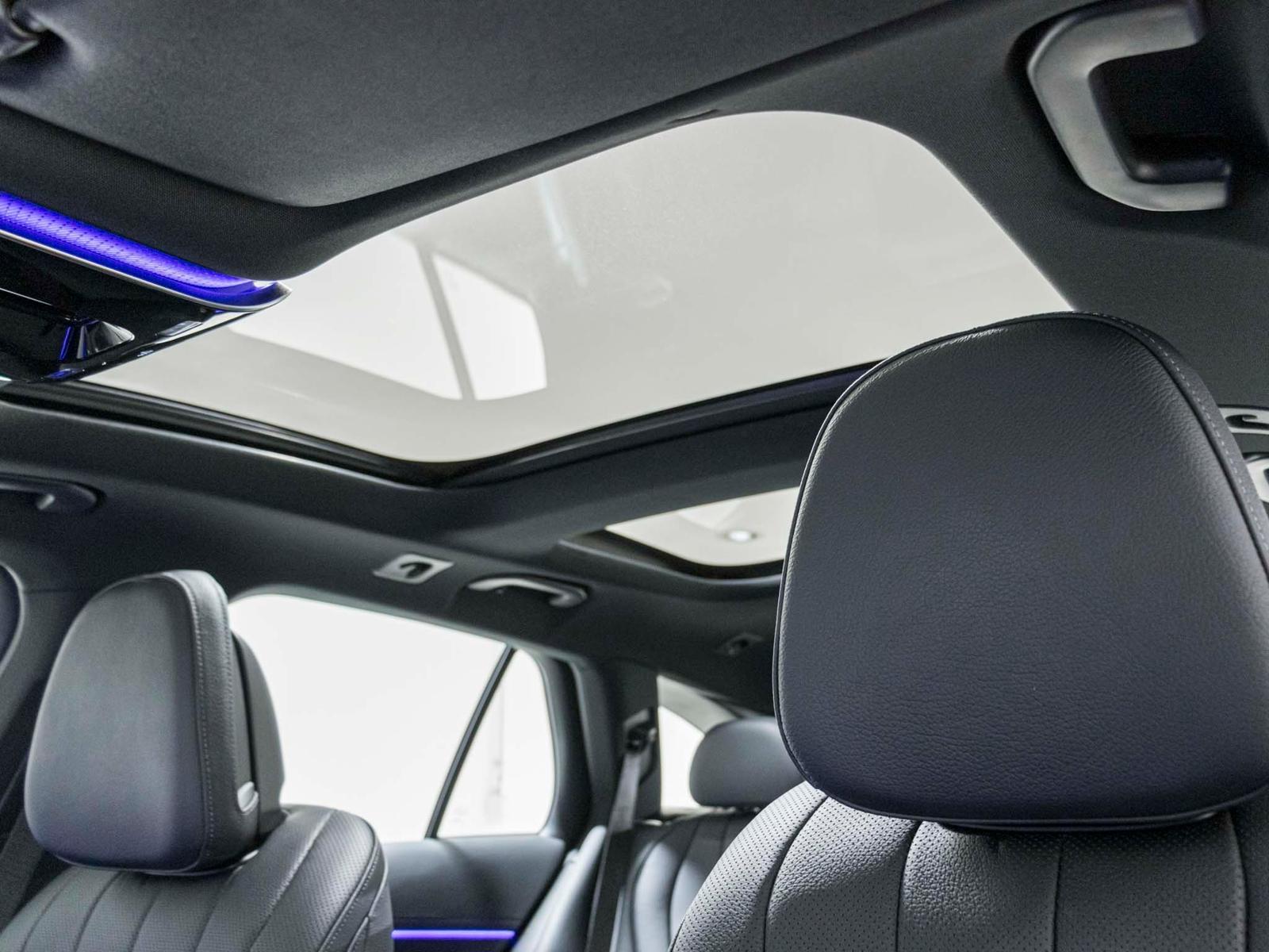 MERCEDES-BENZ E 220 d 4MATIC T-Modell-image-10
