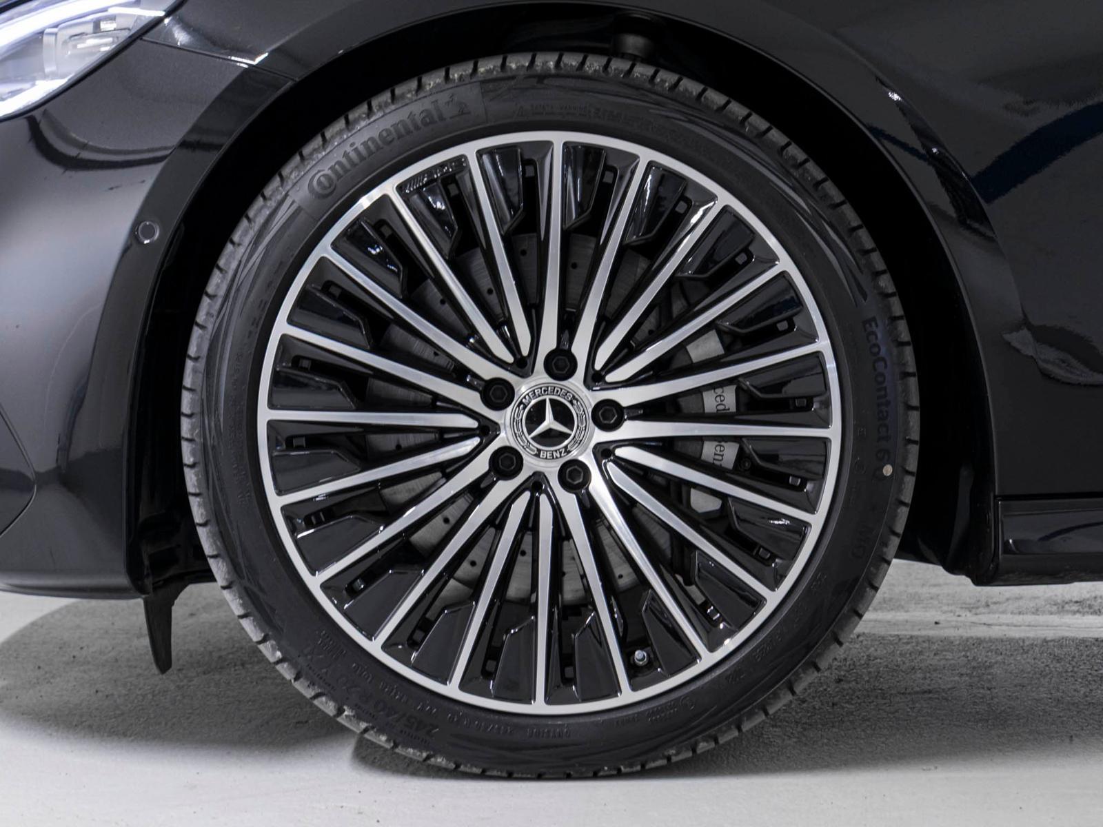 MERCEDES-BENZ E 220 d 4MATIC T-Modell-image-14