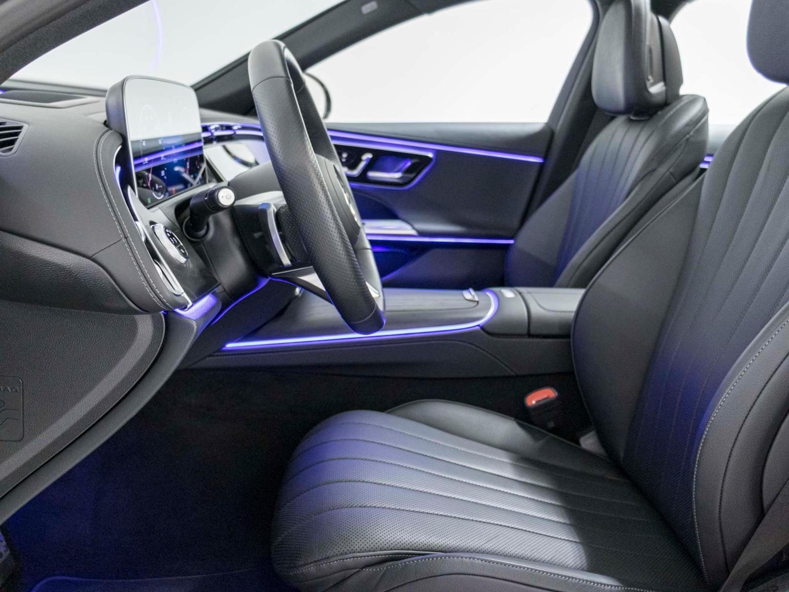 MERCEDES-BENZ E 220 d 4MATIC T-Modell-image-8
