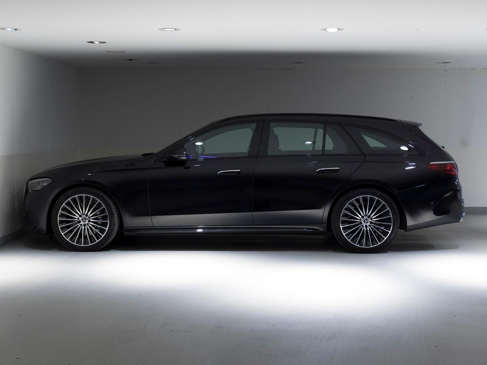 MERCEDES-BENZ E 220 d 4MATIC T-Modell-image-6