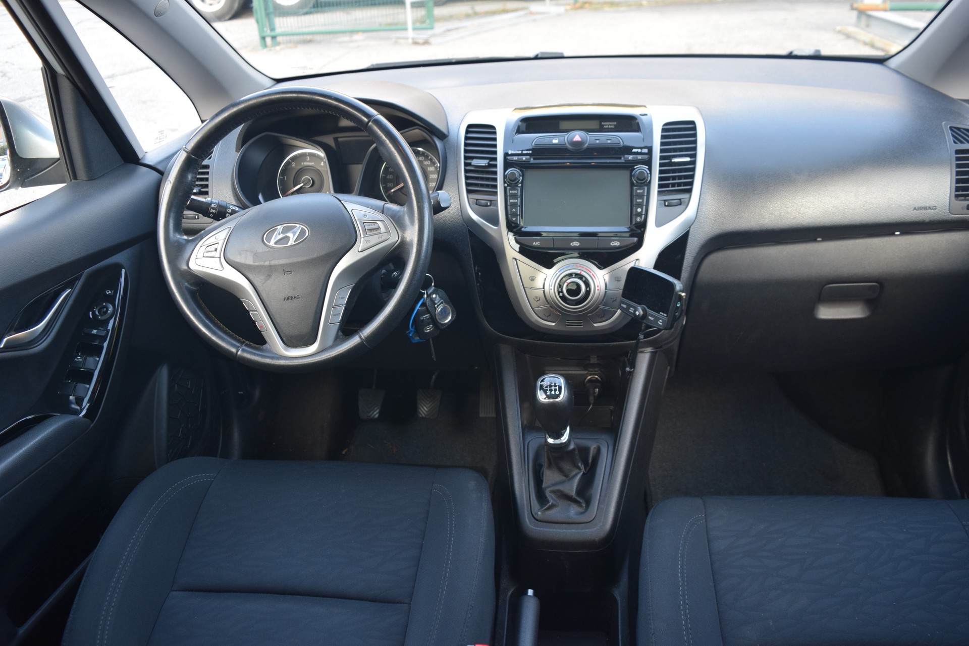 HYUNDAI iX20 1.4 CRDi Style-image-12