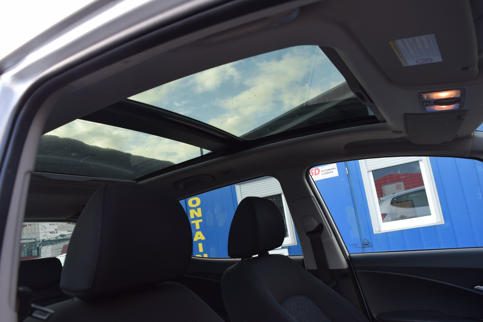 HYUNDAI iX20 1.4 CRDi Style-image-10