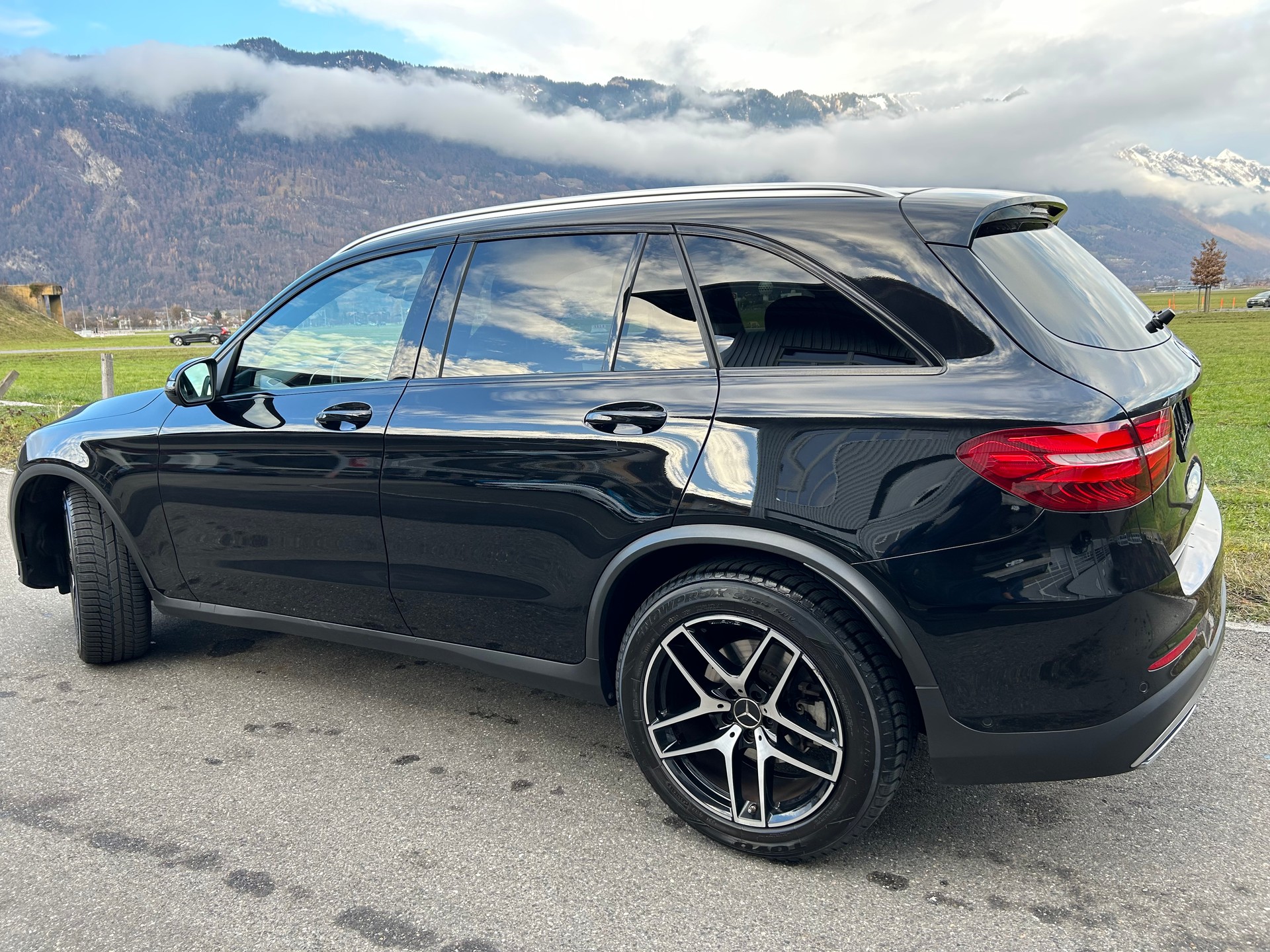 MERCEDES-BENZ GLC 43 AMG 4Matic 9G-Tronic-image-4